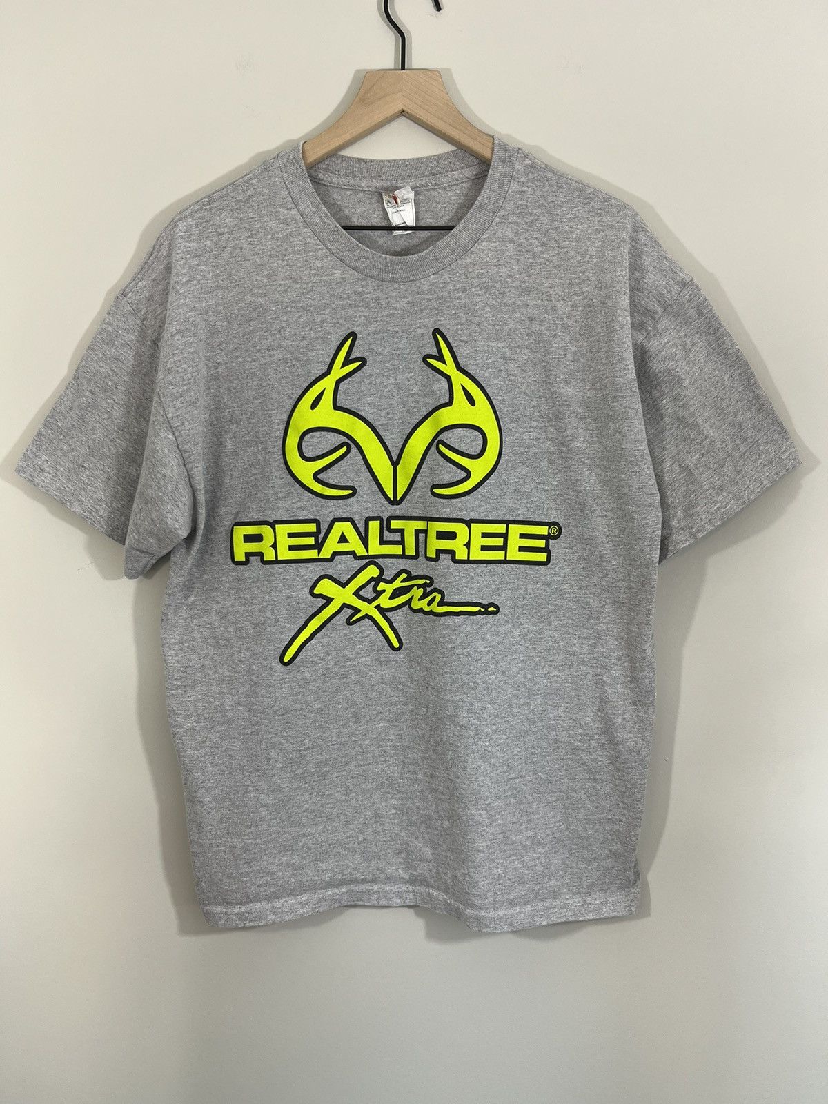 Vintage Neon Realtree Xtra Hunting Logo Y2k 2000s Tee