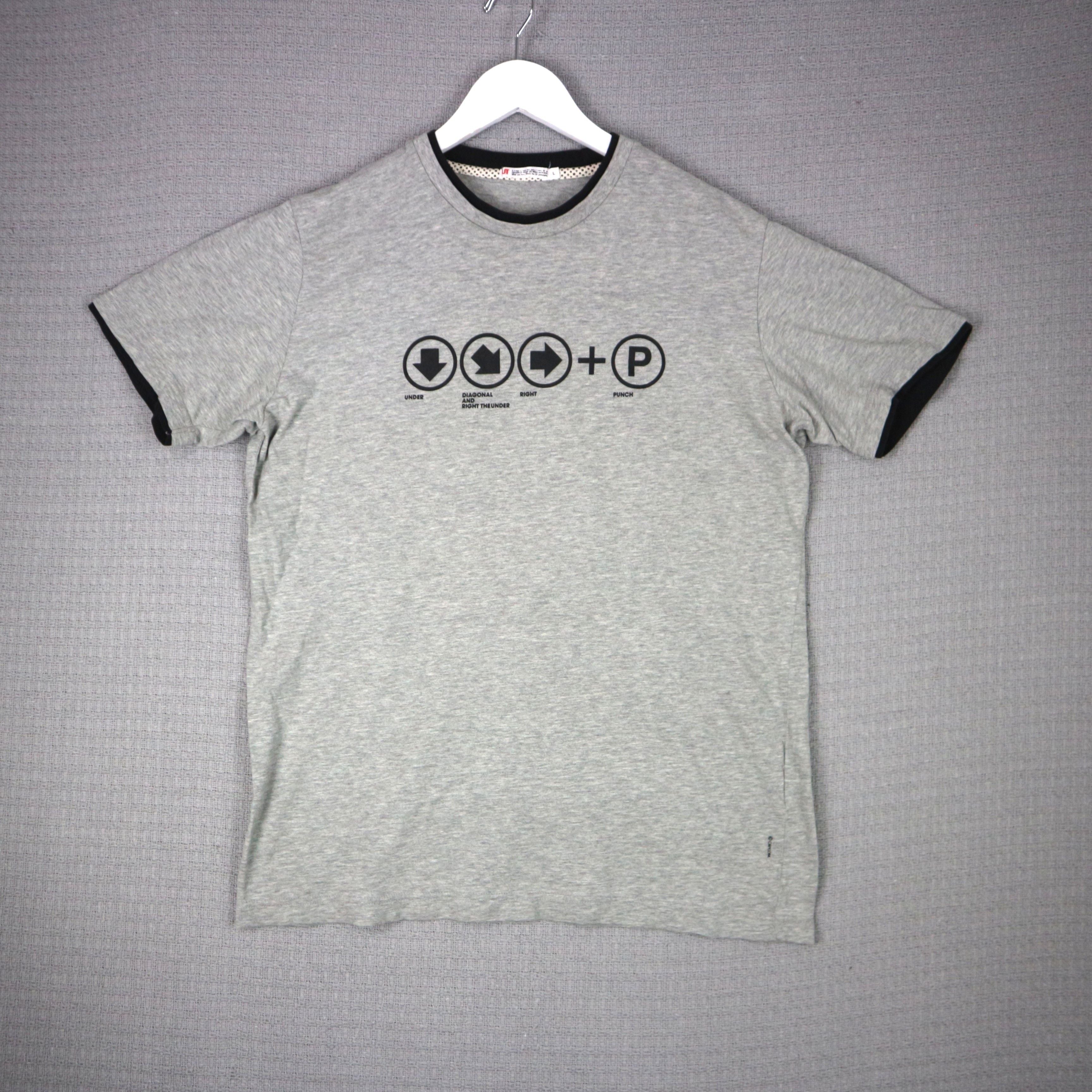 Uniqlo Capcom Hadoken Command Graphic Tee Large Street Fighter