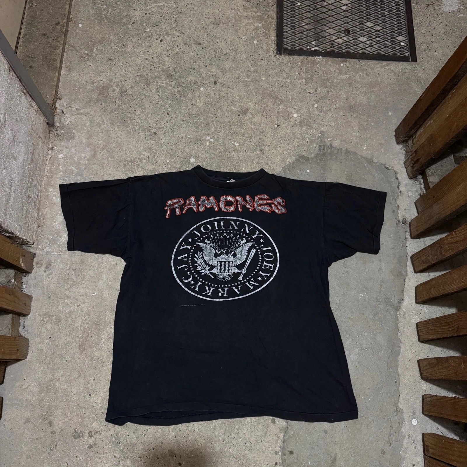Band Tees Vintage Ramones 1989 T Shirt Hoodie, Sweatshirt | FlexRushtees.com