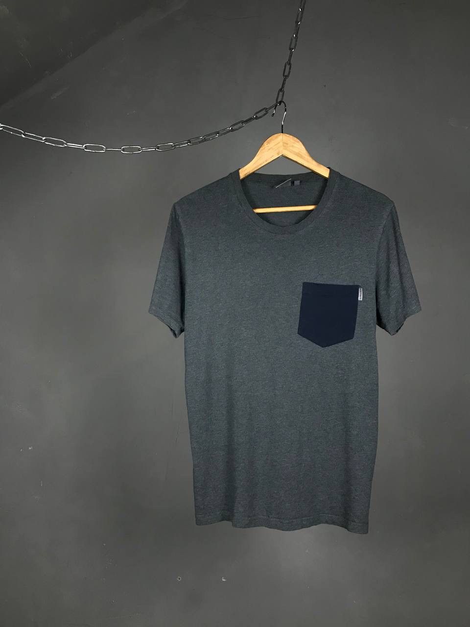 Carhartt Vintage Streetwear Gray Tee
