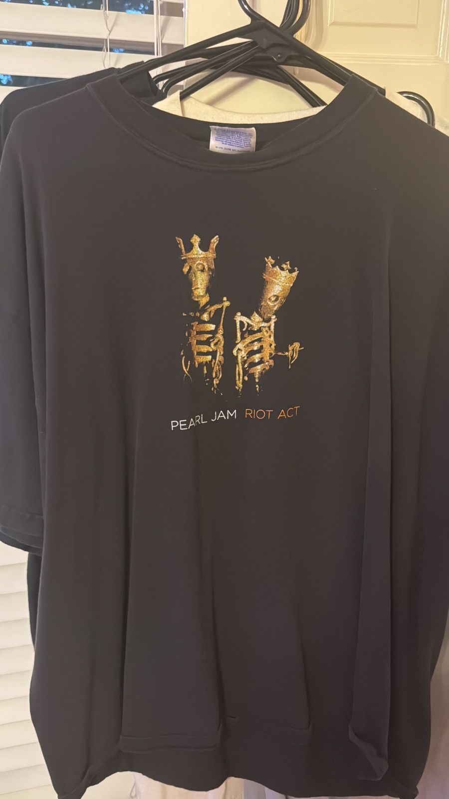 Pearl Jam Vintage Riot Act Tour Tee Hoodie, Sweatshirt | FlexRushtees.com
