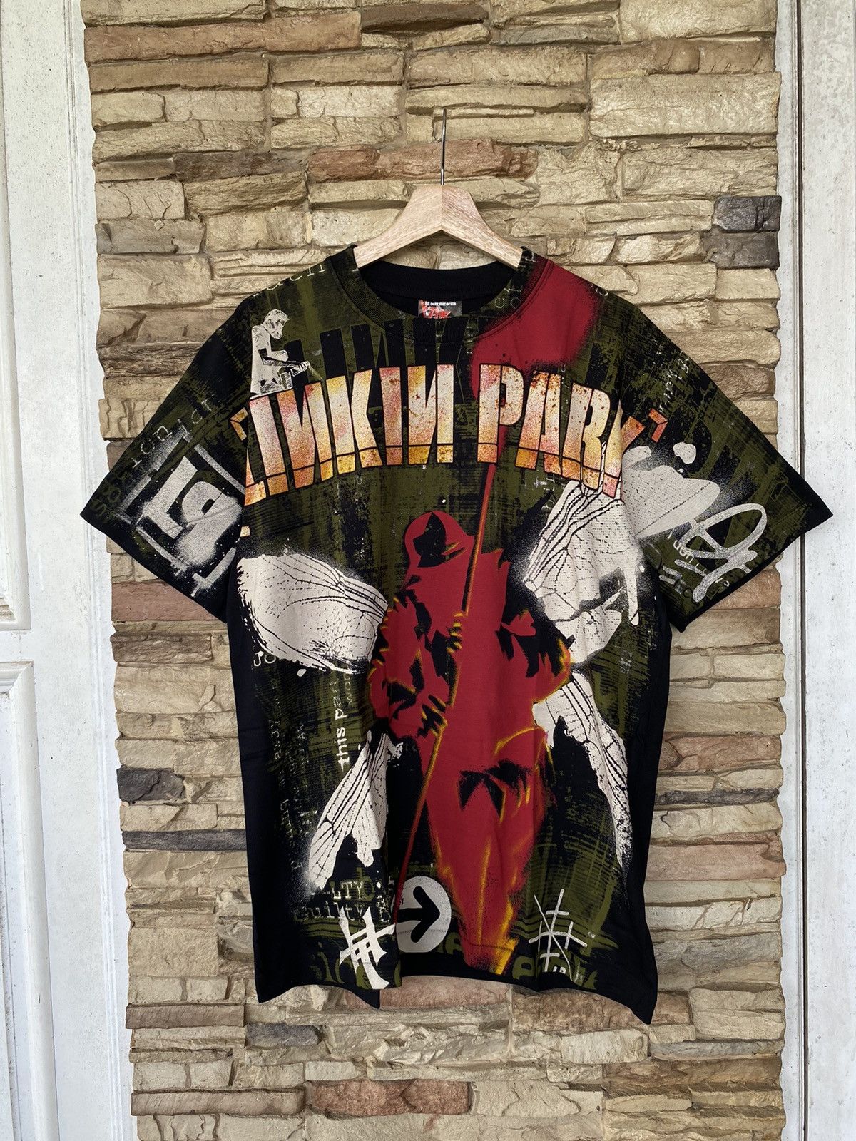 Vintage Rare Deadstock Linkin Park Hybrid Theory Band Tees Hoodie, Sweatshirt | FlexRushtees.com