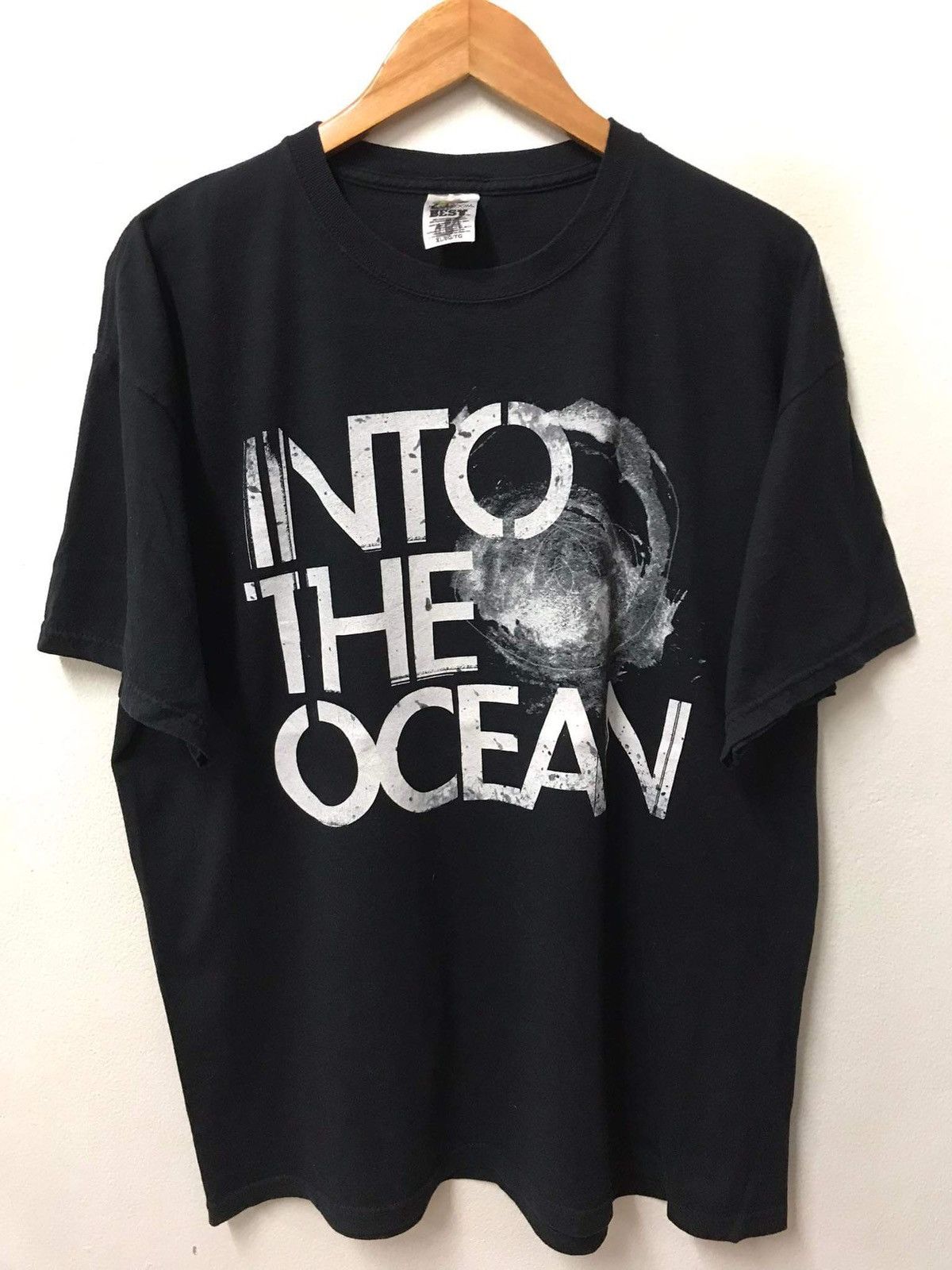 Band Tees Vintage Into The Ocean Rock Band T Shirt