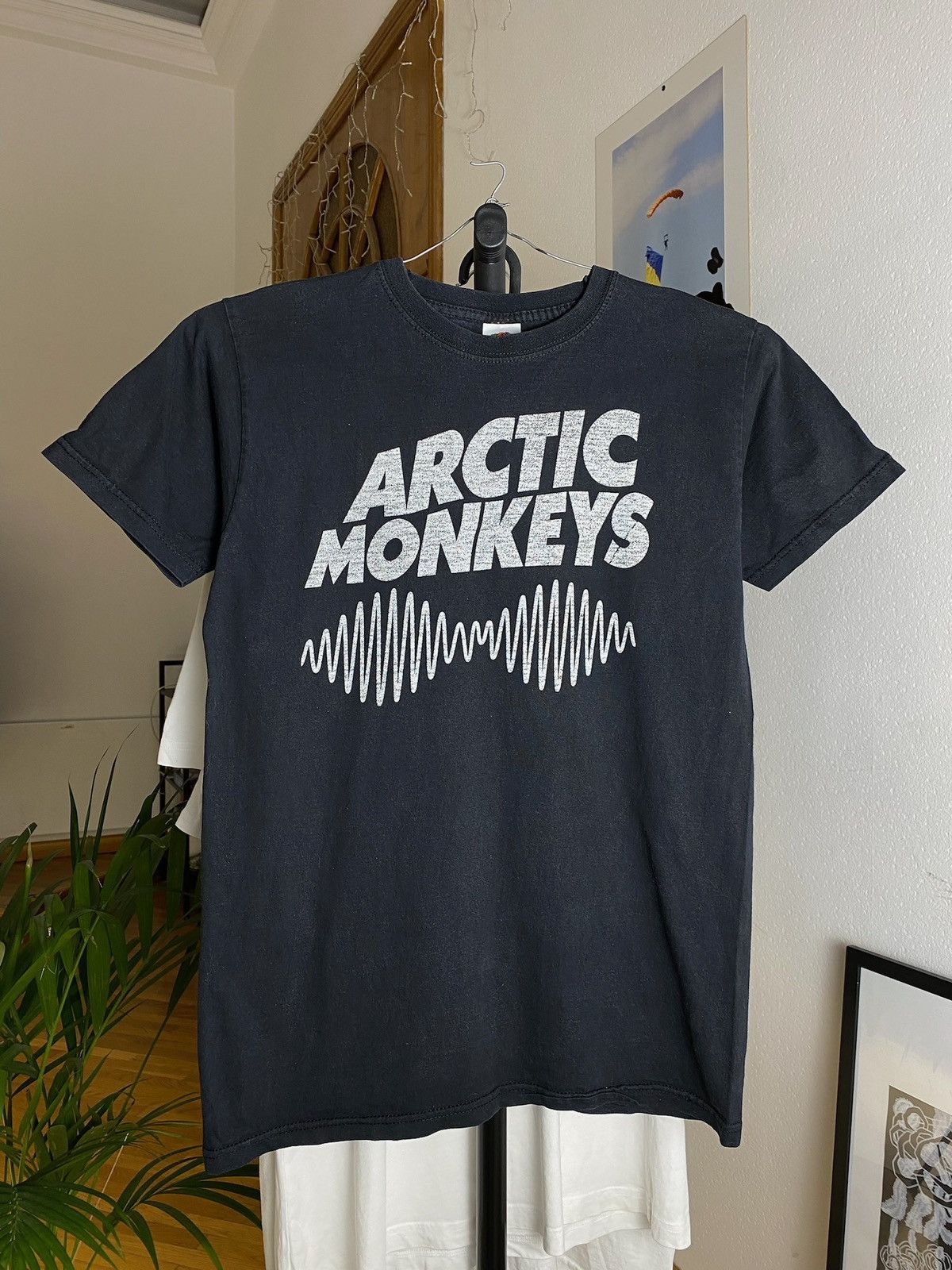 Vintage Arctic Monkeys Rock Band Tee Tour Y2k Hoodie, Sweatshirt | FlexRushtees.com