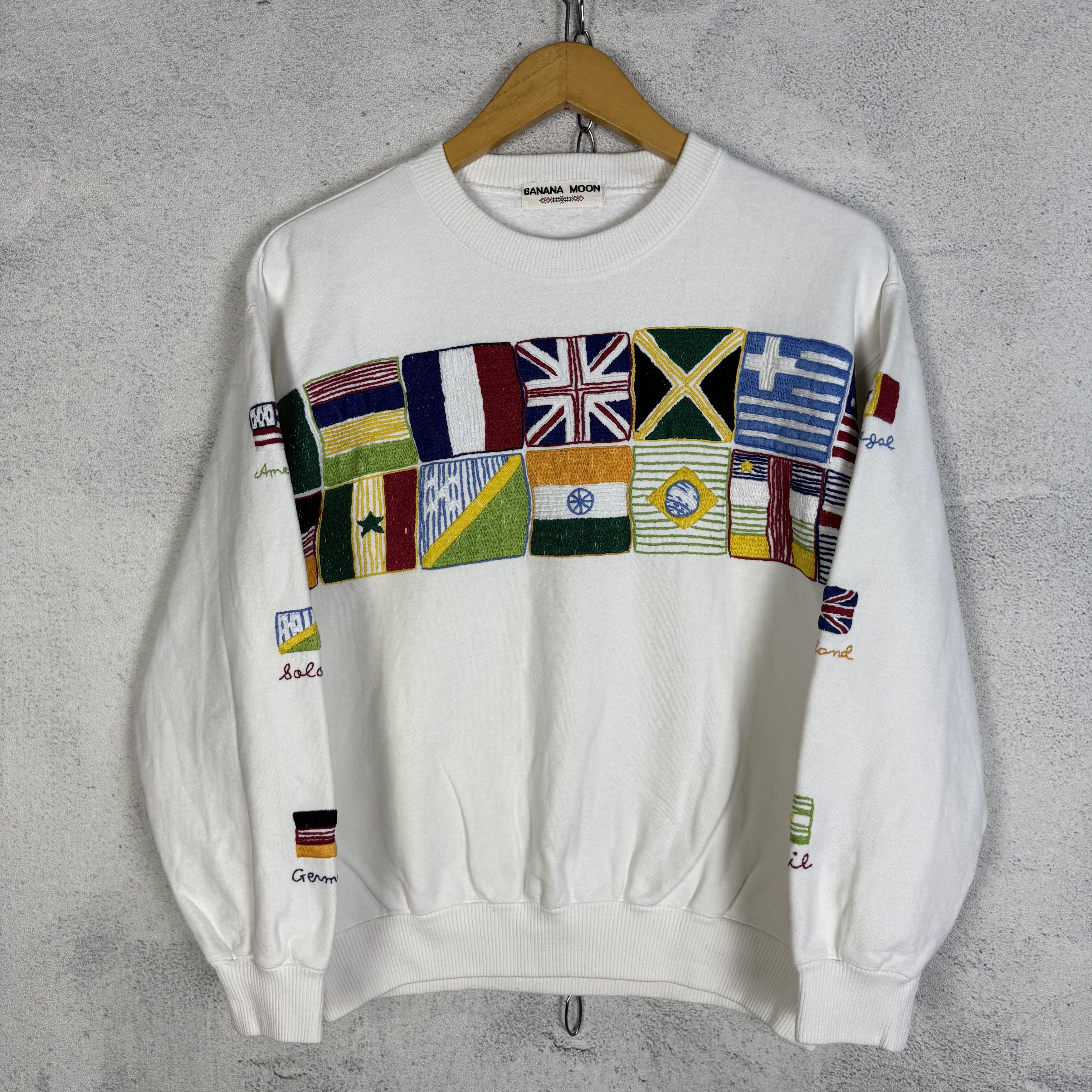 Japanese Brand Vintage Banana Moon Country Flag Sweatshirt Crewneck