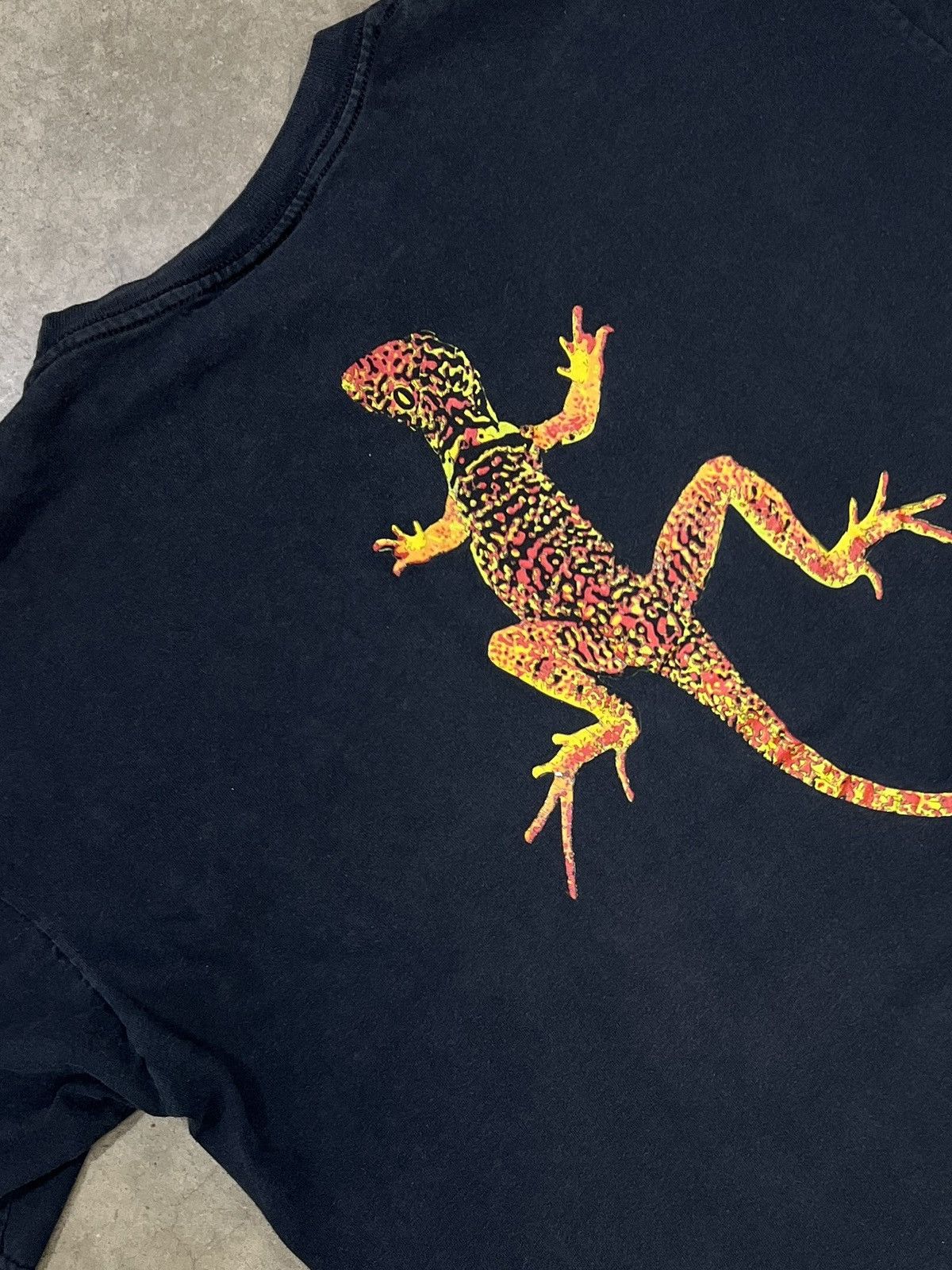 Vintage Marlboro Unlimited Pocket Lizard Tee Xl Hoodie, Sweatshirt | FlexRushtees.com