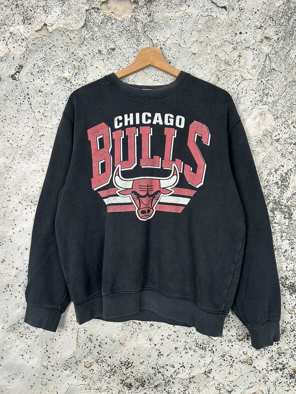 Mitchell Ness Vintage Chicago Bulls Mitchell And Ness Crewneck Nba T-Shirts, Hoodie, Sweatshirt | AU16VibeMintTees.com