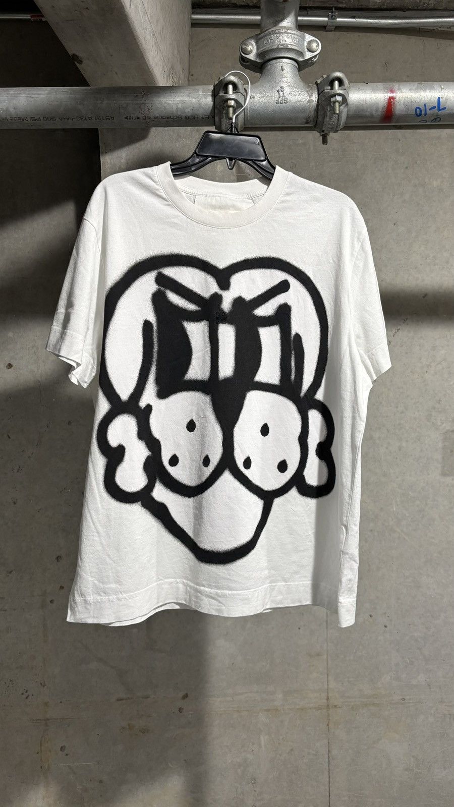 Chito Givenchy Dog Graffiti Tee Hoodie, Sweatshirt | FlexRushtees.com