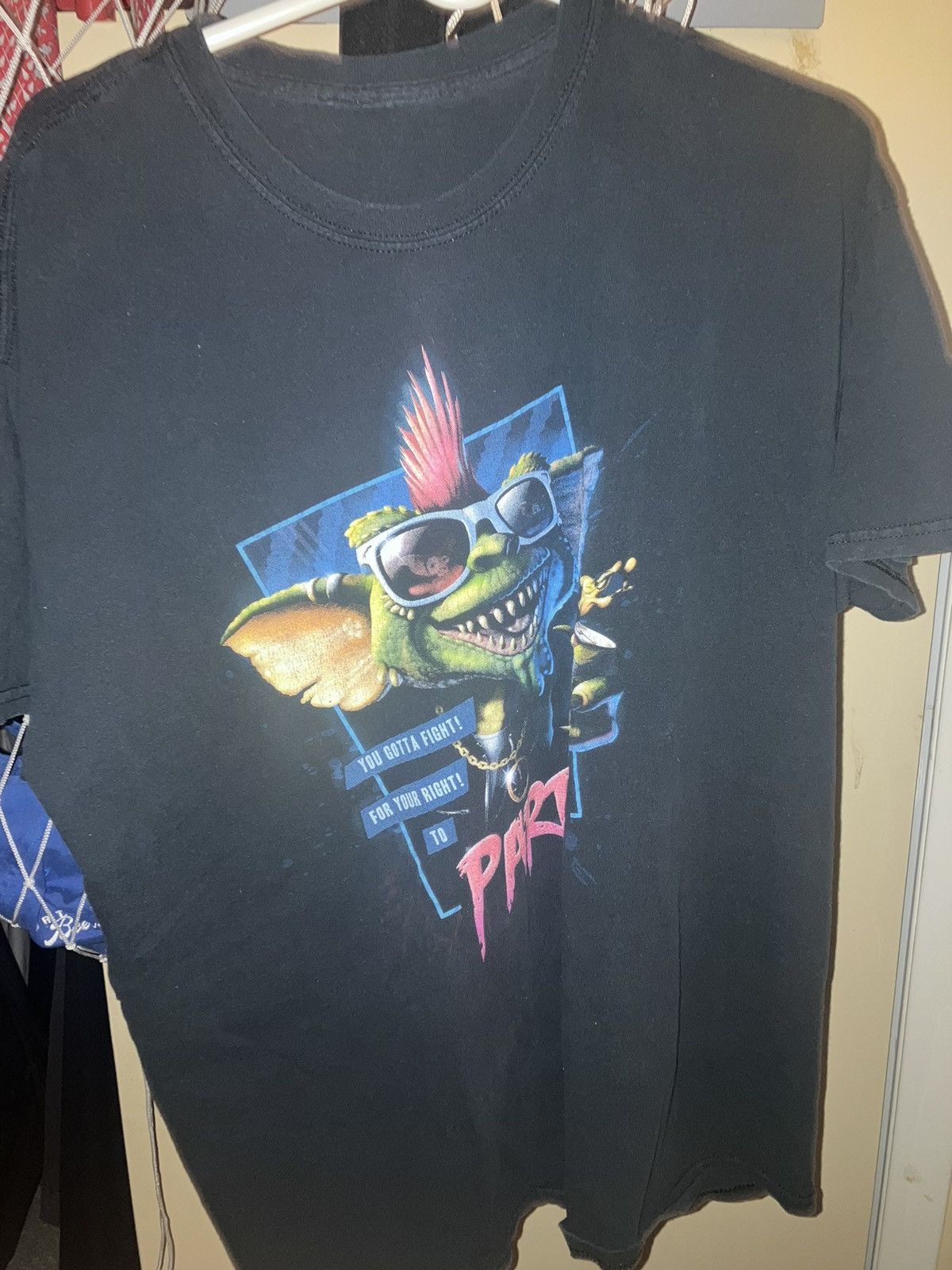 Vintage Rare Gremlins Movie Jolt Soda Graphic Shirt Medium