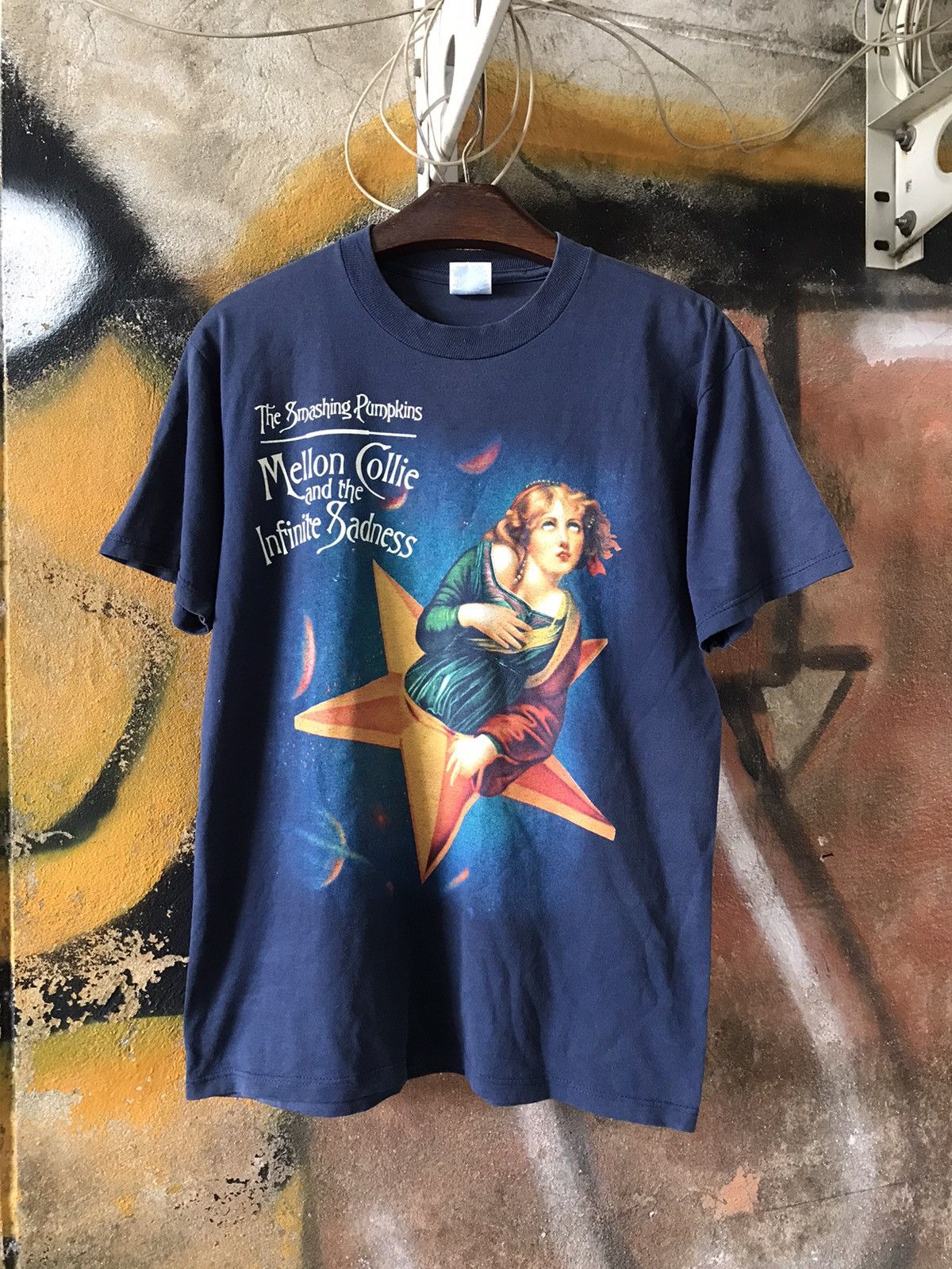 Vintage 00s Smashing Pumpskins Shirt Hoodie, Sweatshirt | FlexRushtees.com