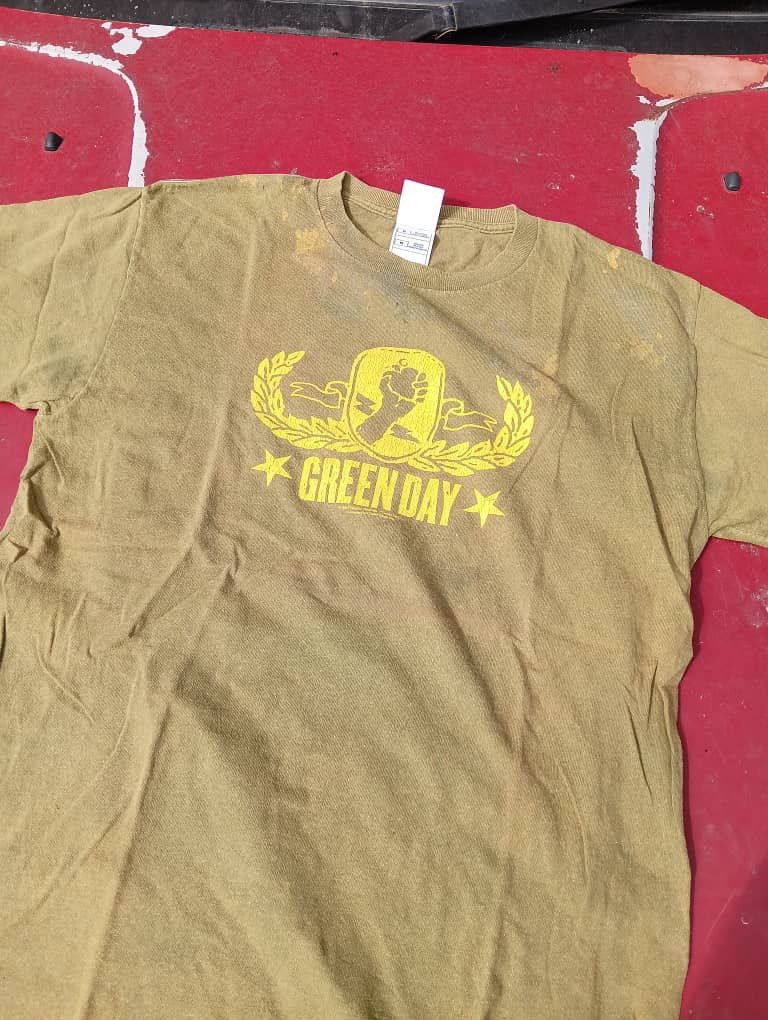 Band Tees Vintage Green Day American Idiot Distressed Size M Hoodie, Sweatshirt | FlexRushtees.com