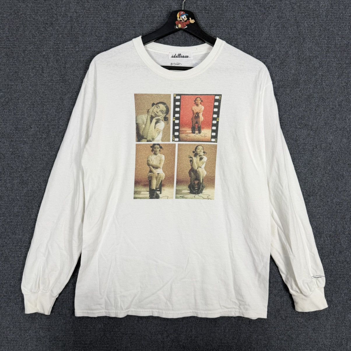 Band Tees Bjork Photographed By Kevin Cummins 1993 Hoodie, Sweatshirt | FlexRushtees.com