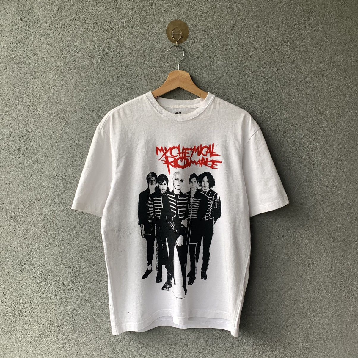 Band Tees My Chemical Romance Welcome To The Black Parade White Tees Hoodie, Sweatshirt | FlexRushtees.com