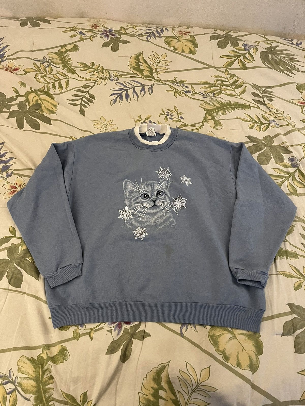 Vintage Y2k Cat Winter Sweatshirt T-Shirts, Hoodie | FlexRushtees.com