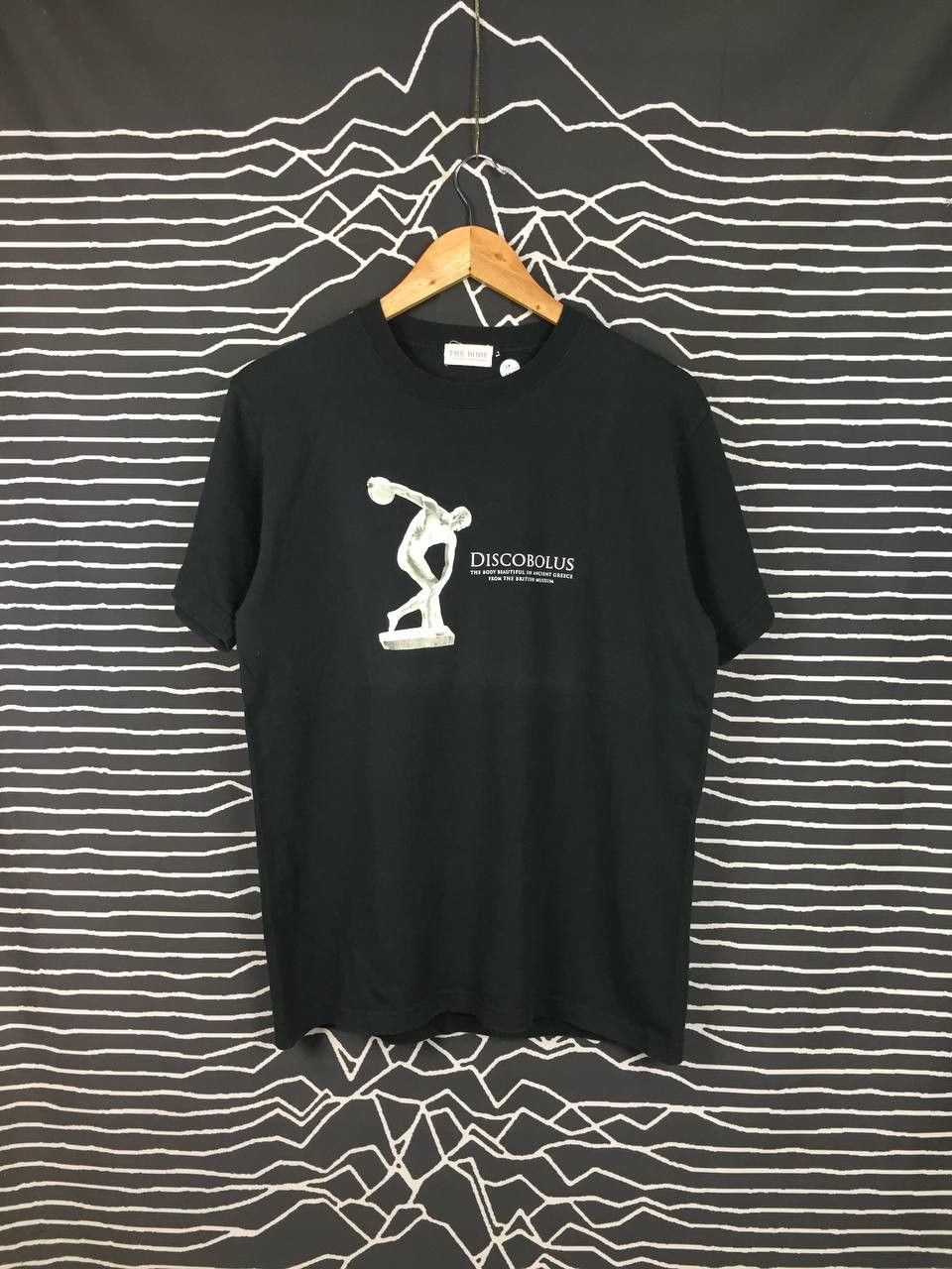 Vintage Discobolus Ancient Greek Culpture British Museum Art Tee Hoodie, Sweatshirt | FlexRushtees.com