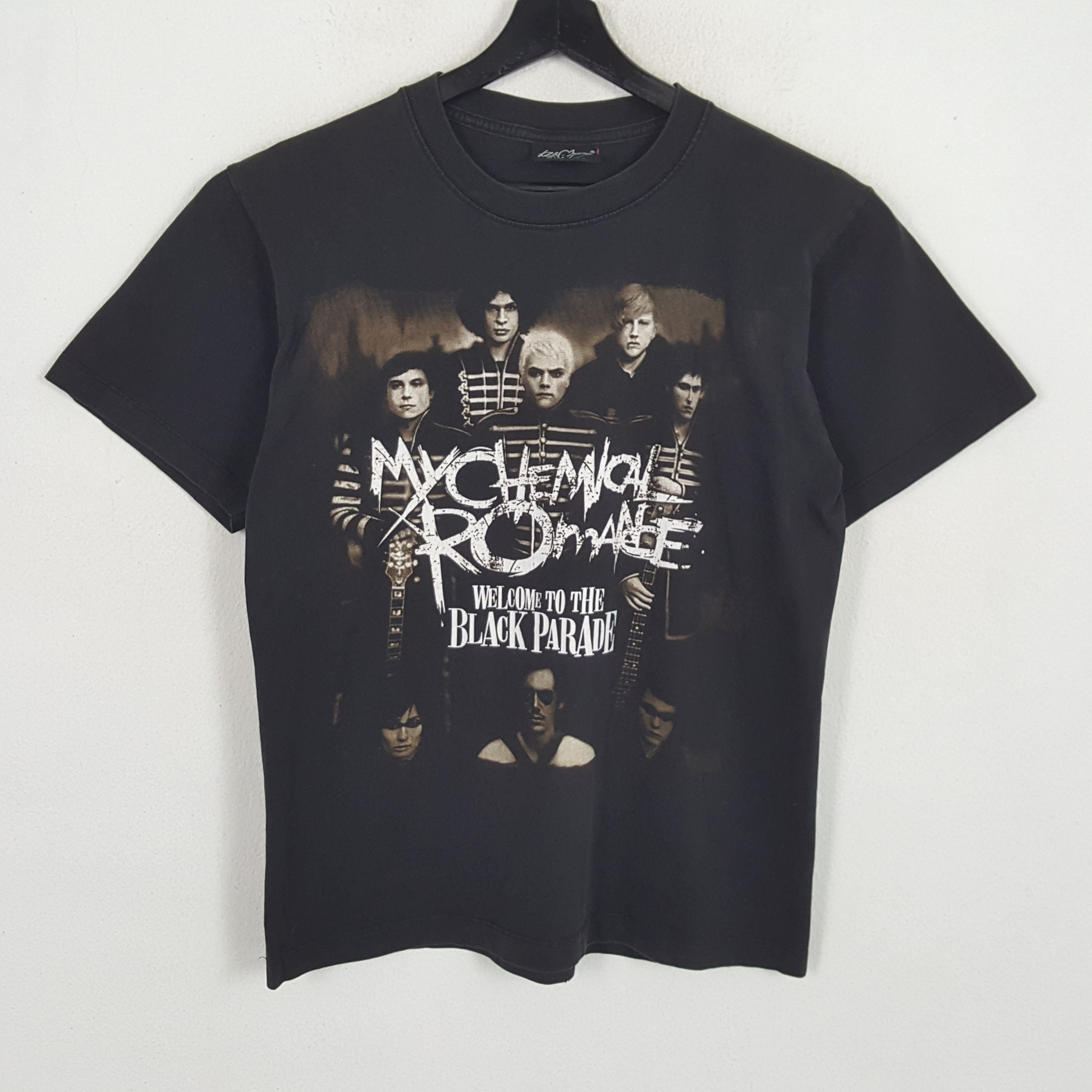 Vintage My Chemical Romance Rock Band Photo Print Style Tshirt Hoodie, Sweatshirt | FlexRushtees.com