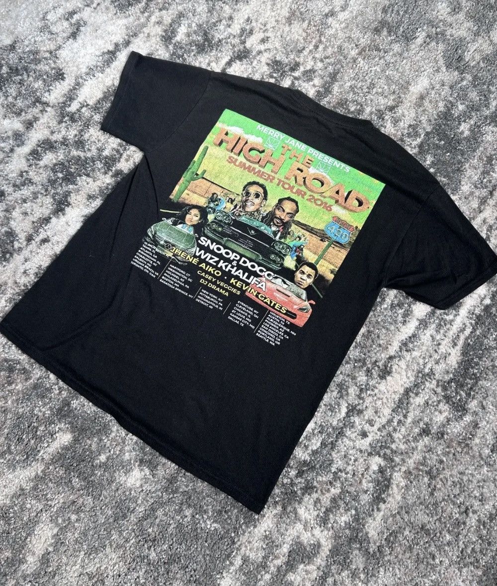 Snoop Dogg X Wiz Khalifa Rare The High Road 2016 Summer Tour Tee Hoodie, Sweatshirt | FlexRushtees.com