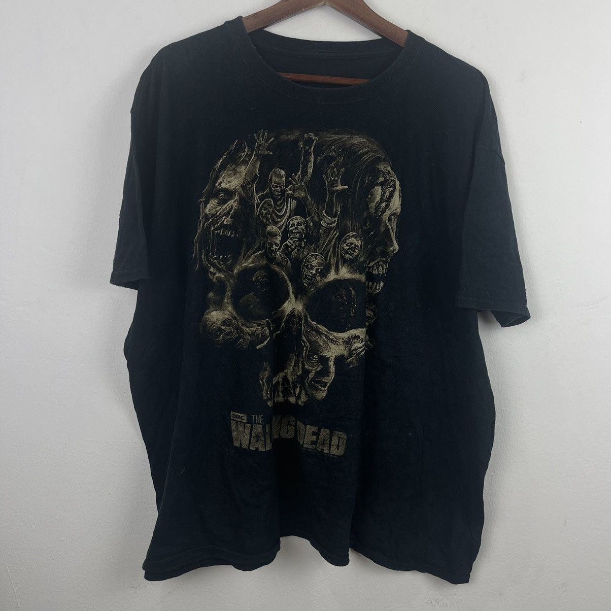 Other The Walking Dead Movie Tee Size Xxl Black Hoodie, Sweatshirt | FlexRushtees.com