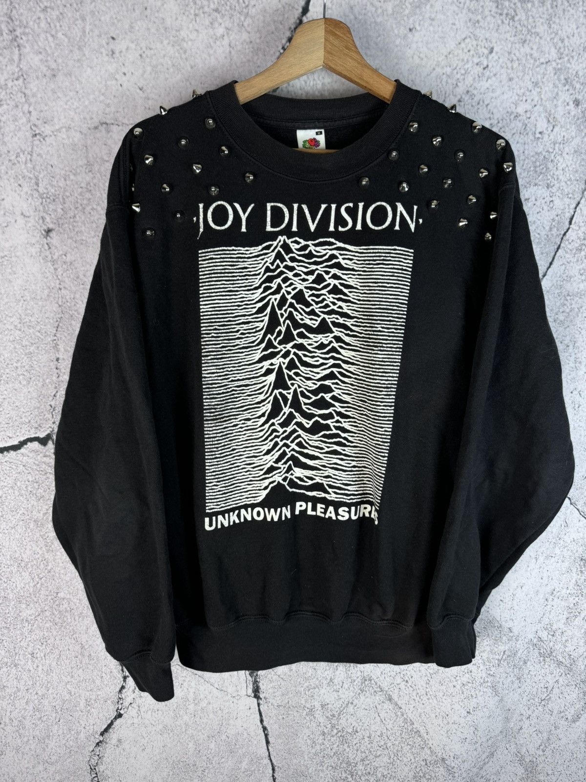 Band Tees 00s Vintage Joy Division Unknown Pleasures Print Sweatshirt Hoodie | FlexRushtees.com