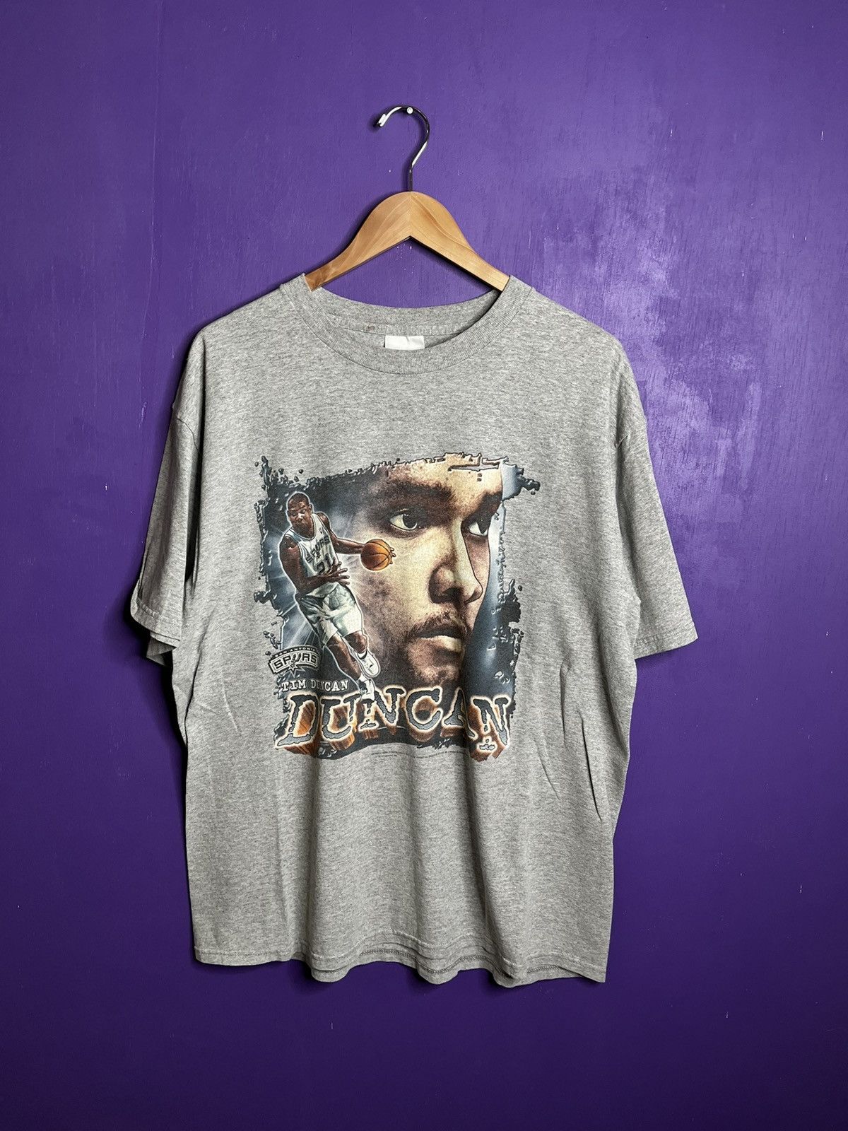 Vintage Early 00s Tim Duncan Spurs Player T Shirt
