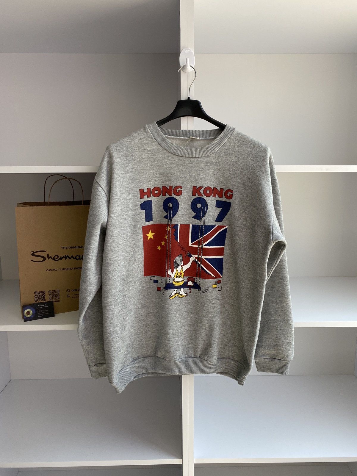 Vintage 1997 Hong Kong British Flag Graphic Crewneck T-Shirts, Hoodie, Sweatshirt | FlexRushtees.com