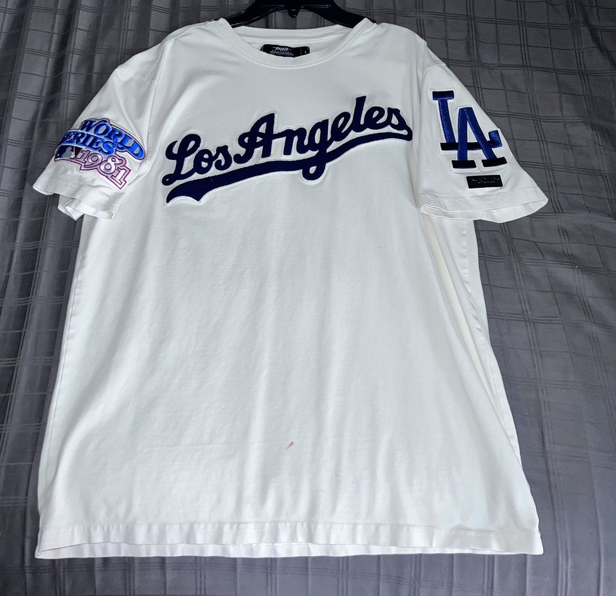 Pro Standard La Dodgers Embroidered T Shirt Hoodie, Sweatshirt | FlexRushtees.com