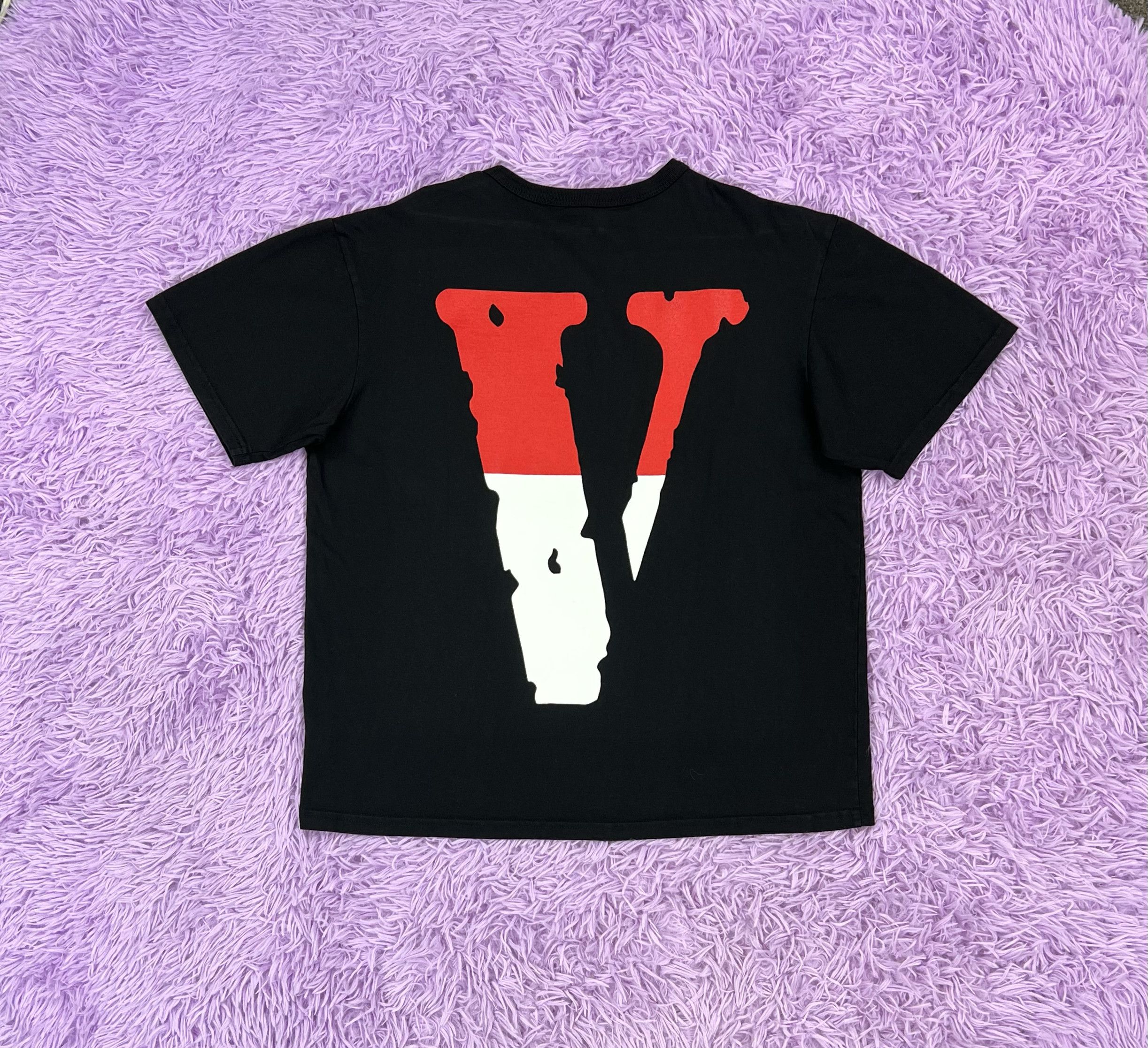 Vlone Friend Indonesia Tee Xxl Hoodie, Sweatshirt | FlexRushtees.com