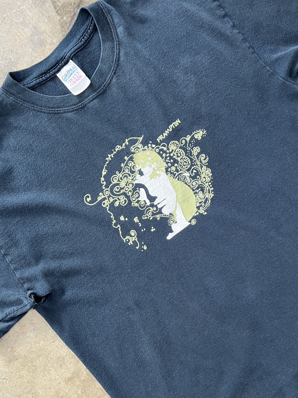 Vintage Peter Frampton Front Graphic Tee Large Hoodie, Sweatshirt | FlexRushtees.com