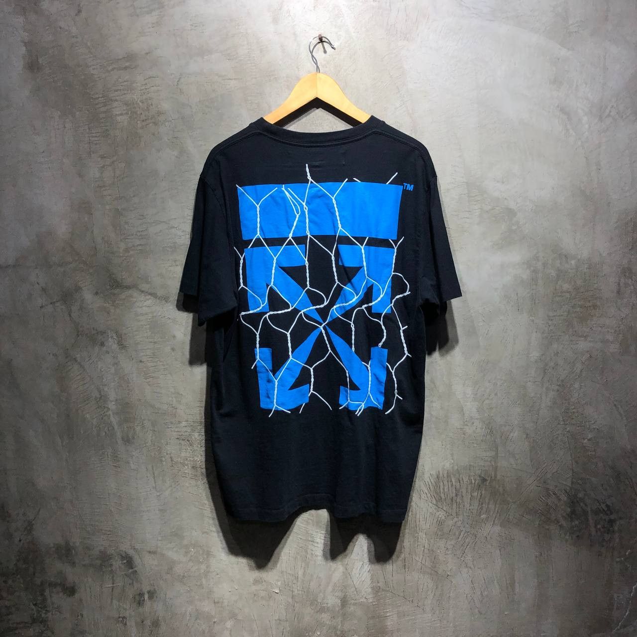 White Off White Fence Arrows Tee Hoodie, Sweatshirt | FlexRushtees.com