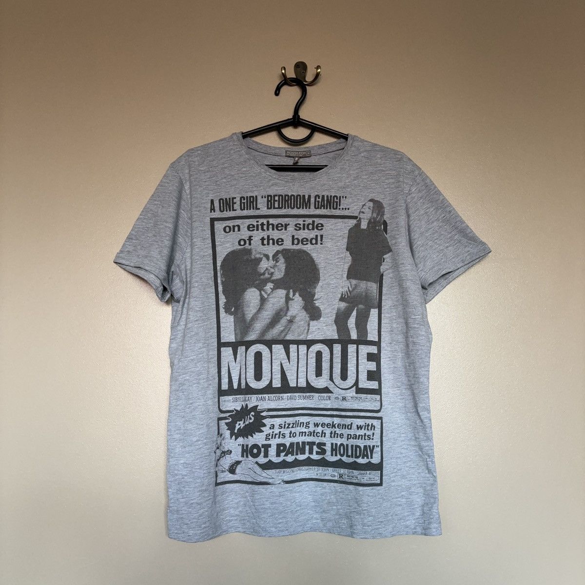 Vintage Tee Printed T Shirt Y2k Nude Girls Opium Hoodie, Sweatshirt | FlexRushtees.com