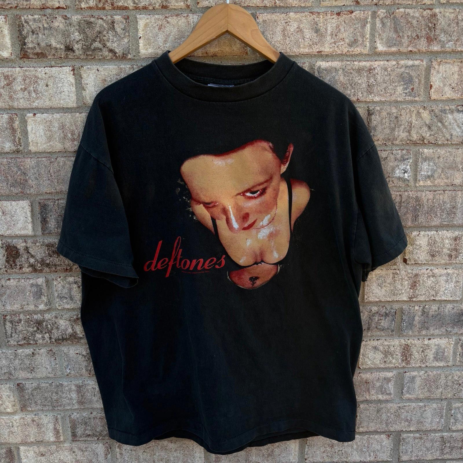 Giant Vintage Deftones Around The Fur Tshirt Hoodie, Sweatshirt | FlexRushtees.com