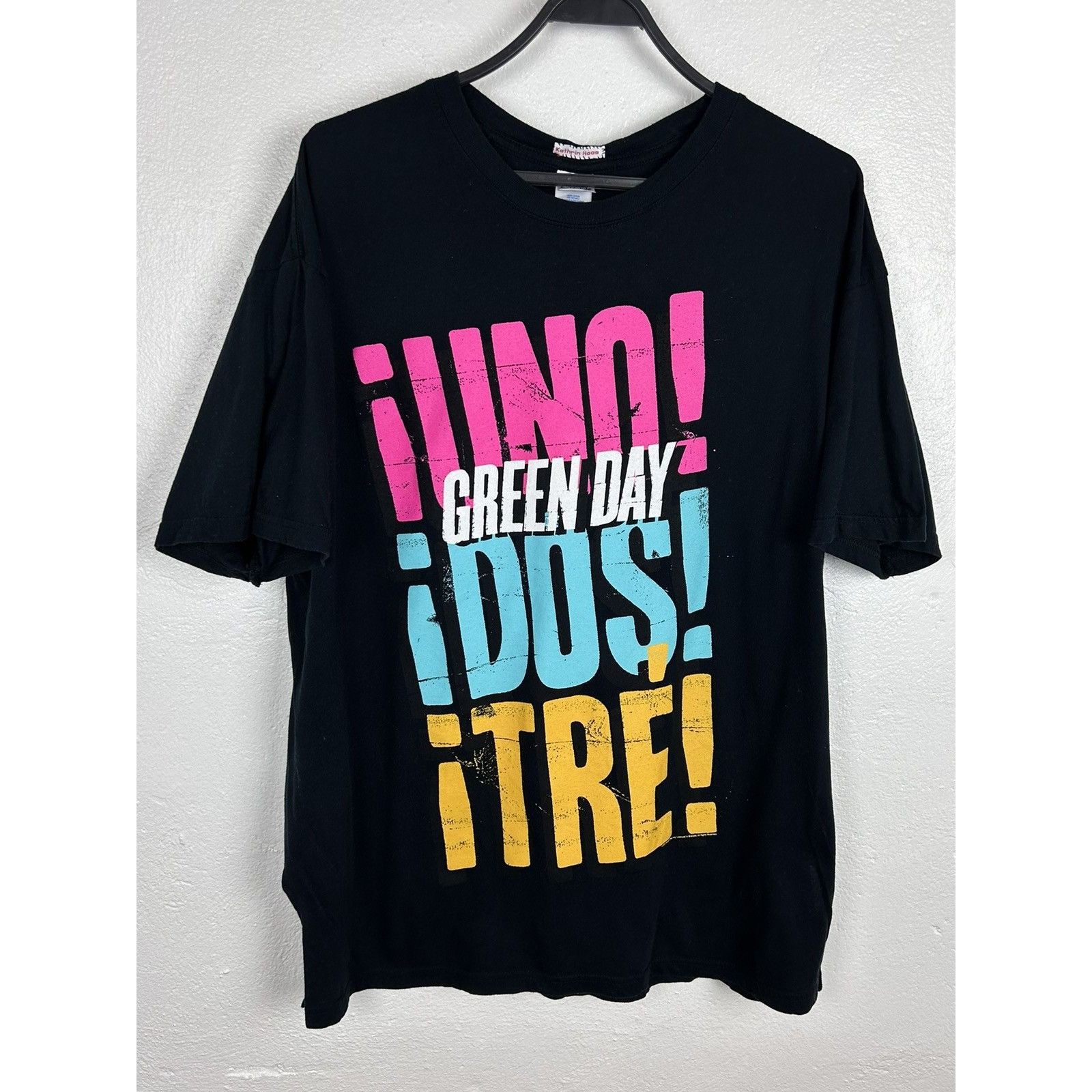 Band Tees Green Day 2012 Uno Dos Tre Short Sleeve Band T Shirt Hoodie, Sweatshirt | FlexRushtees.com