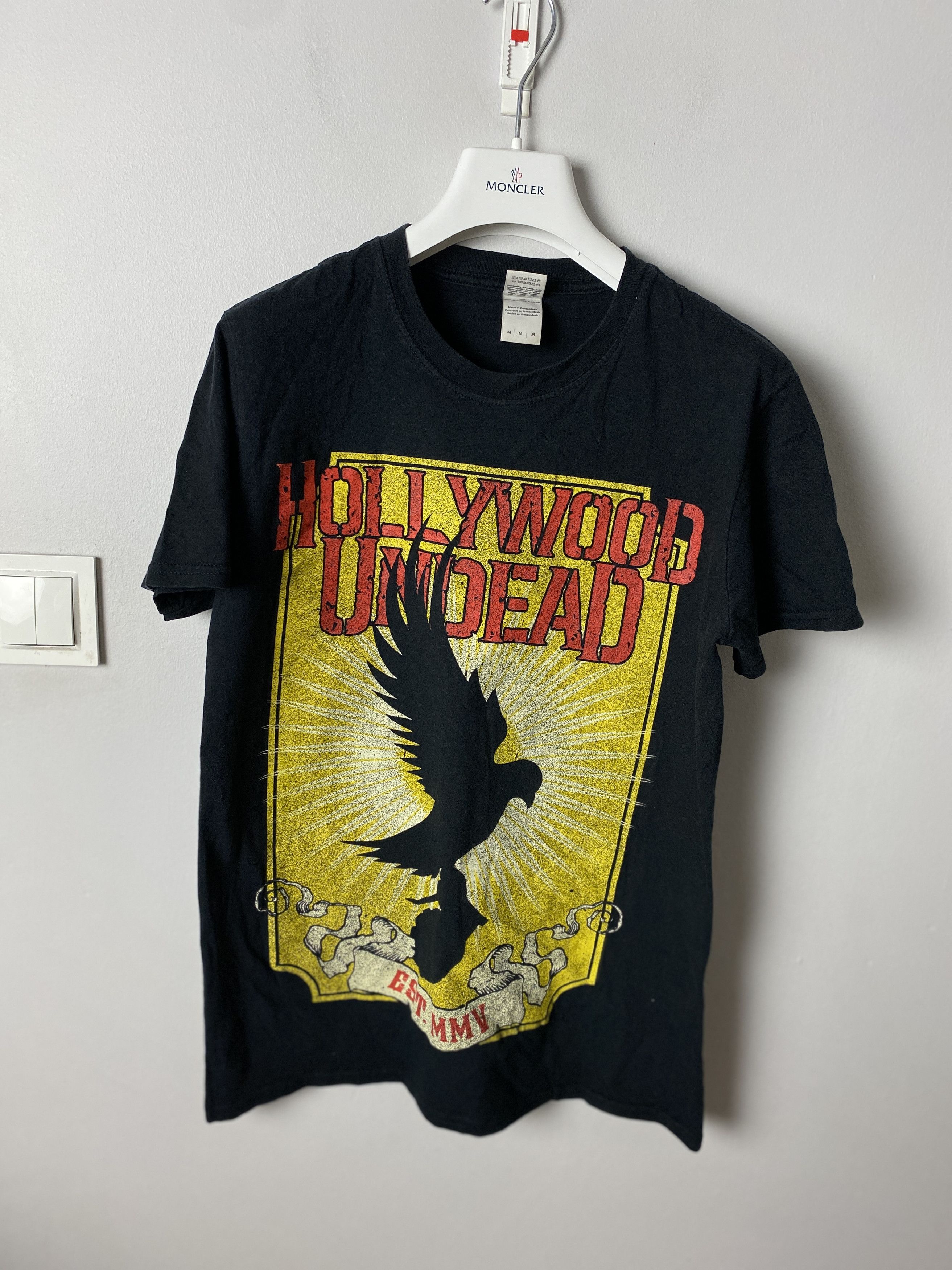 Vintage Hollywood Undead Printed T Shirt Tee Band Rock Hoodie, Sweatshirt | FlexRushtees.com