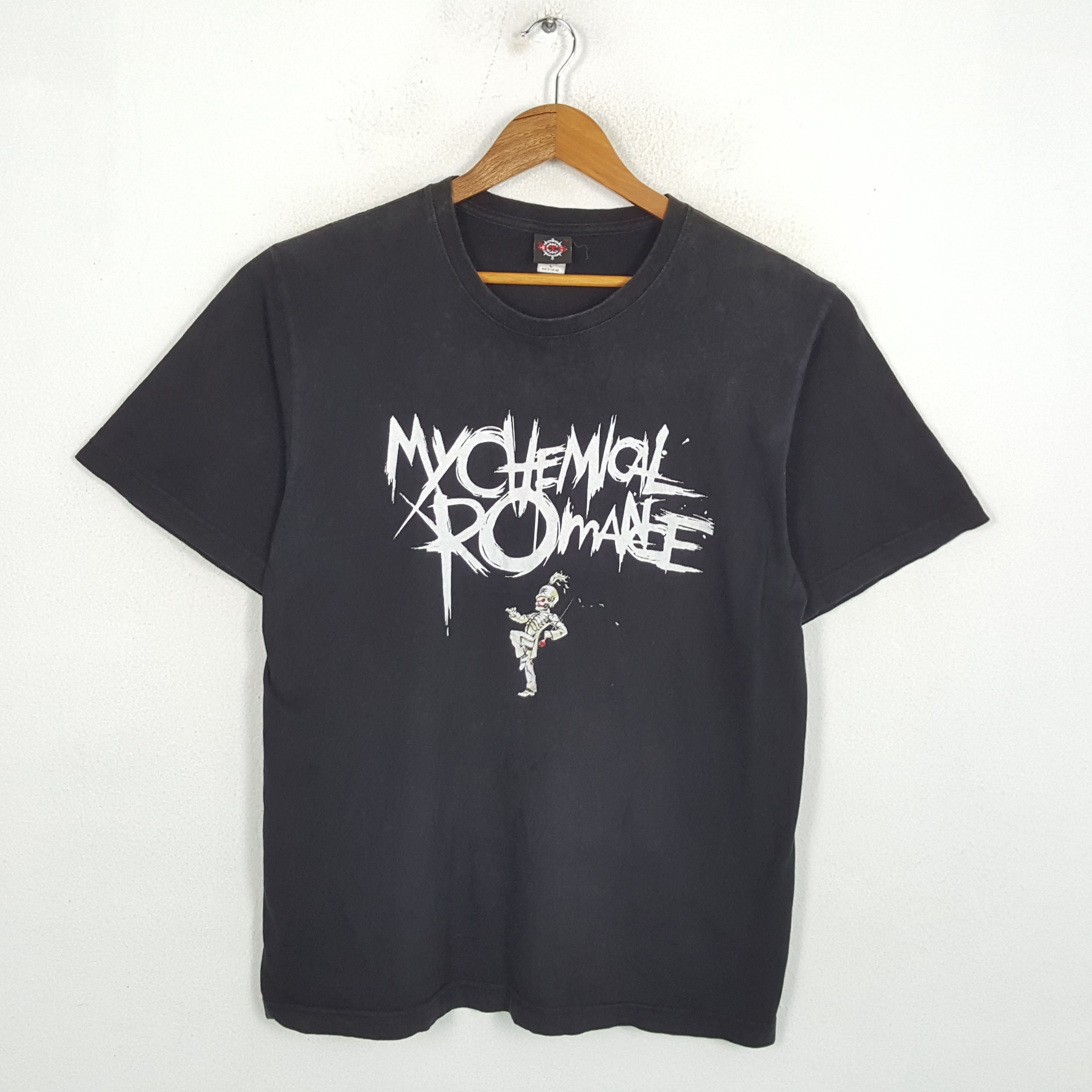 My Chemical Romance X Vintage Vintage My Chemical Romance American Rock Band Tour T Shir T-Shirts, Hoodie, Sweatshirt