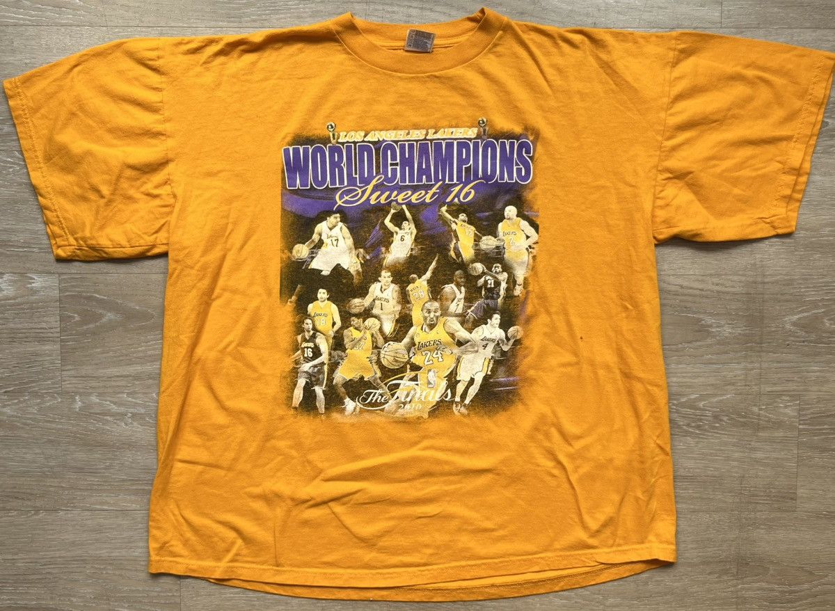 Vintage 2010 Los Angeles Lakers Championship Tee Hoodie, Sweatshirt | FlexRushtees.com