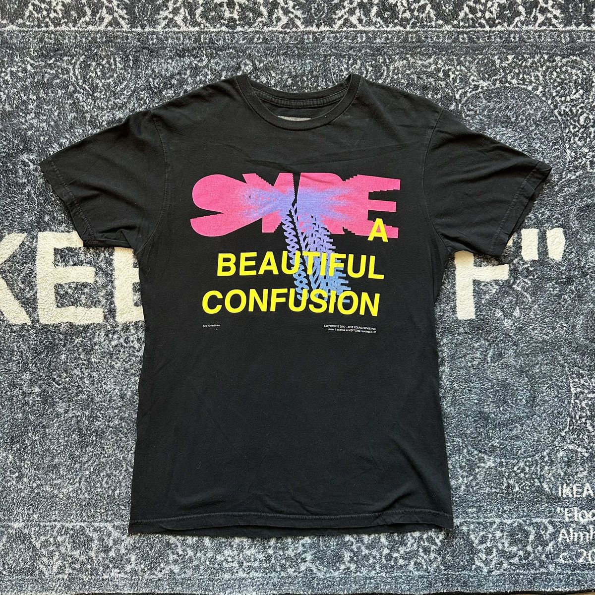 Syre Jaden Smith Graphic Tee Medium Hoodie, Sweatshirt | FlexRushtees.com