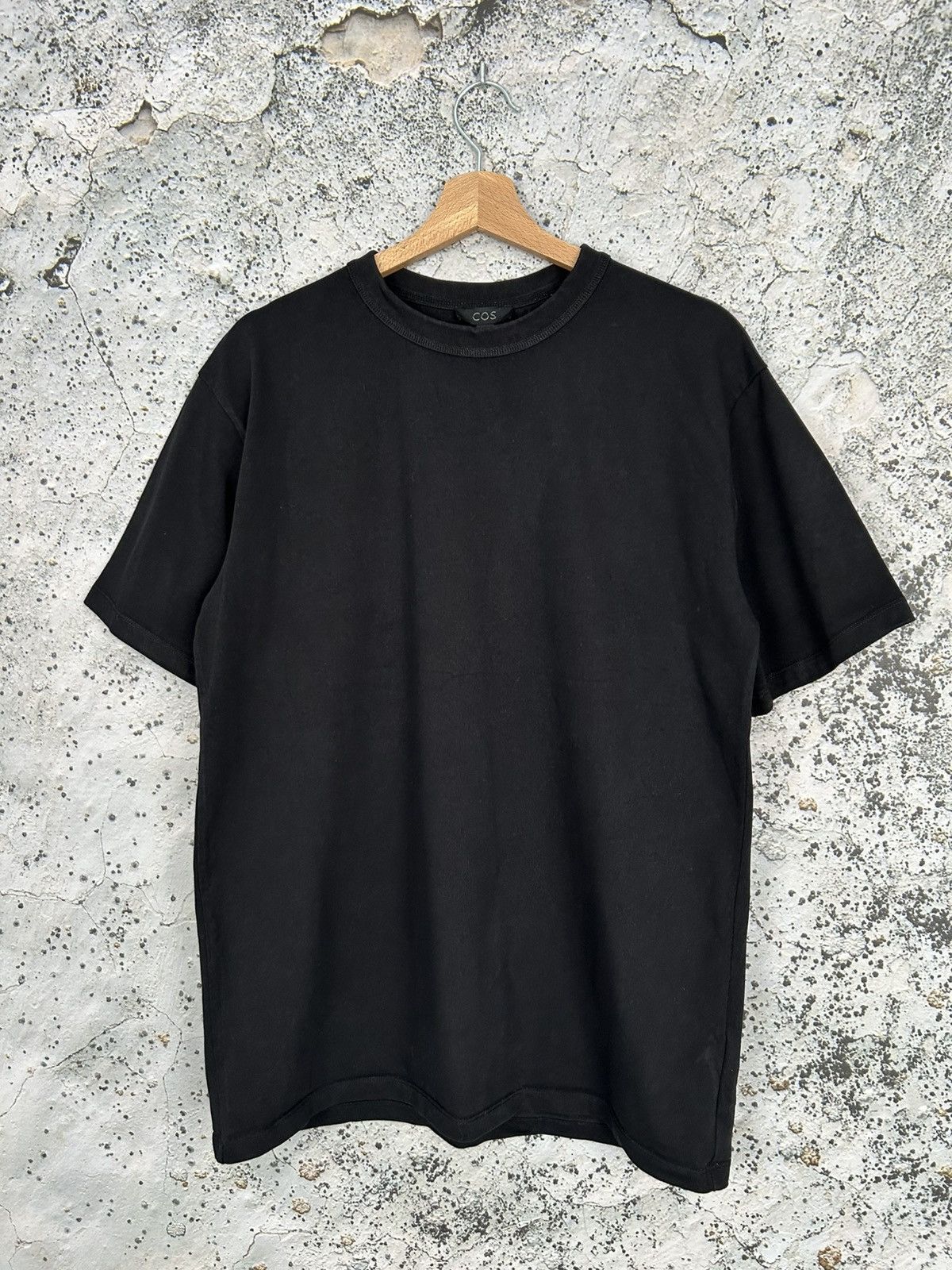 Designer Cos Black Blank Tee Designer Streetwear Avant Garde Hoodie, Sweatshirt | FlexRushtees.com