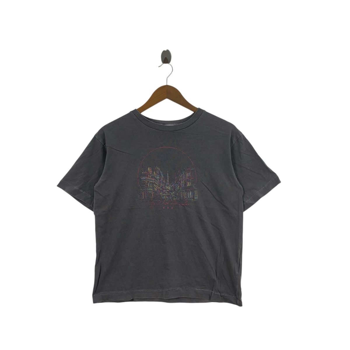 Plus Beams Plus Heart Collection Paris Illustration Tee Shirt Top Hoodie, Sweatshirt | FlexRushtees.com