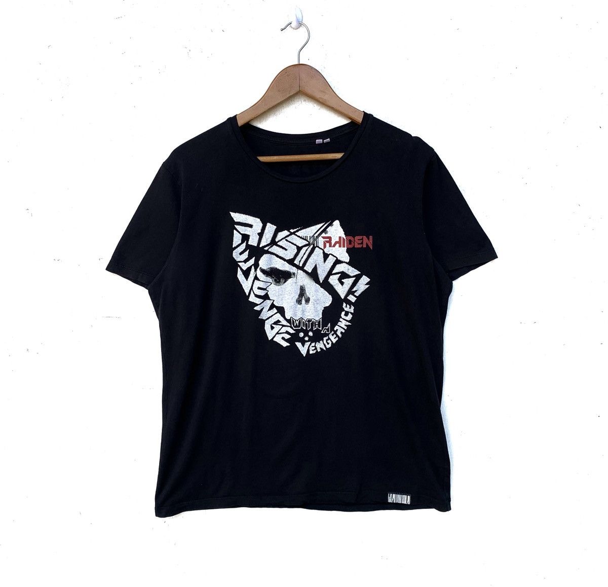 Uniqlo Metal Gear Rising Collab Uniqlo Tshirt