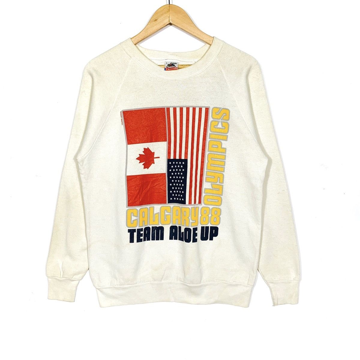 Vintage Fruit Of The Loom Sweatshirt Big Logo Pullover