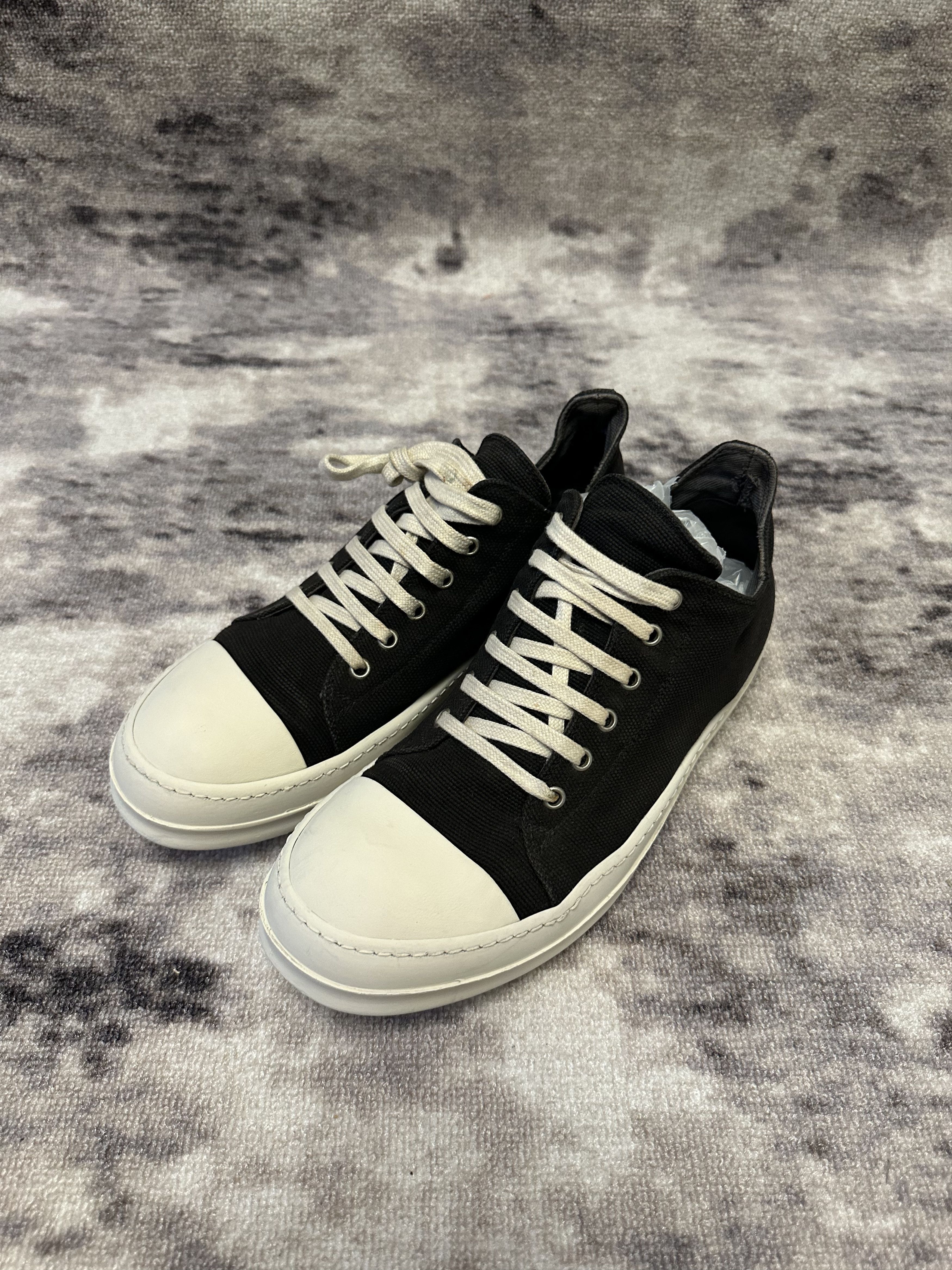 Owens Rick Owens Ramones Low Black T-Shirts, Hoodie, Sweatshirt | AU16VibeMintTees.com
