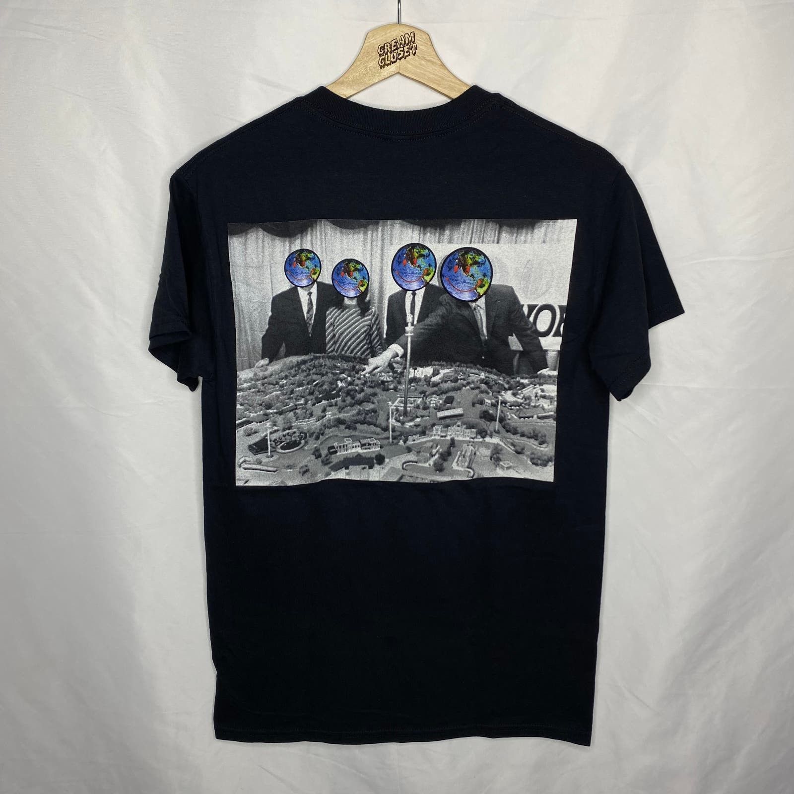 Travis Scott Cactus Jack Astroworld Staff Hip Hop Rap Tour Merch Tee S Hoodie, Sweatshirt | FlexRushtees.com
