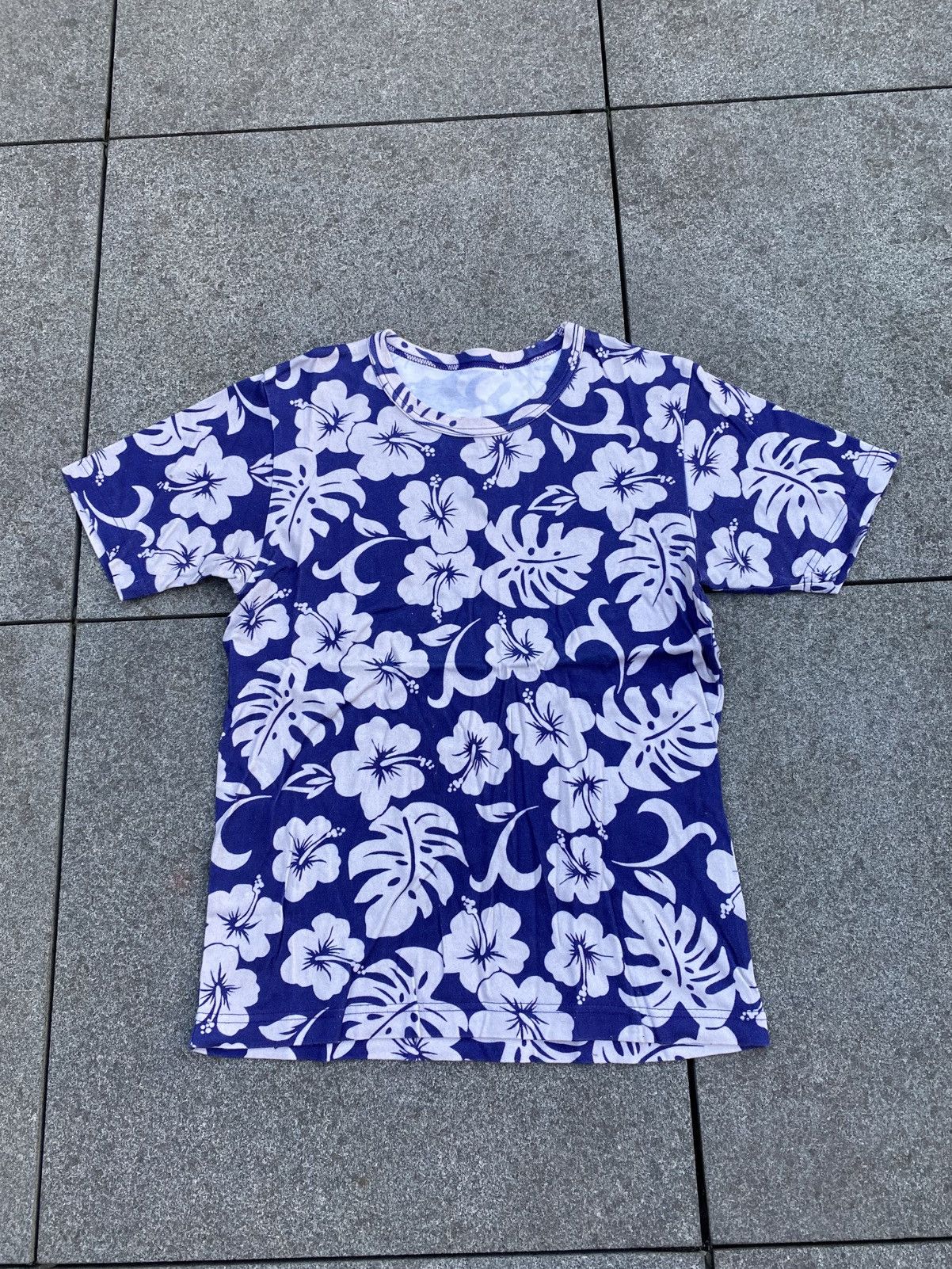 Comme Des Garcons Vintage 2000s Cdg Flowers Tee Japanese Brand Archive