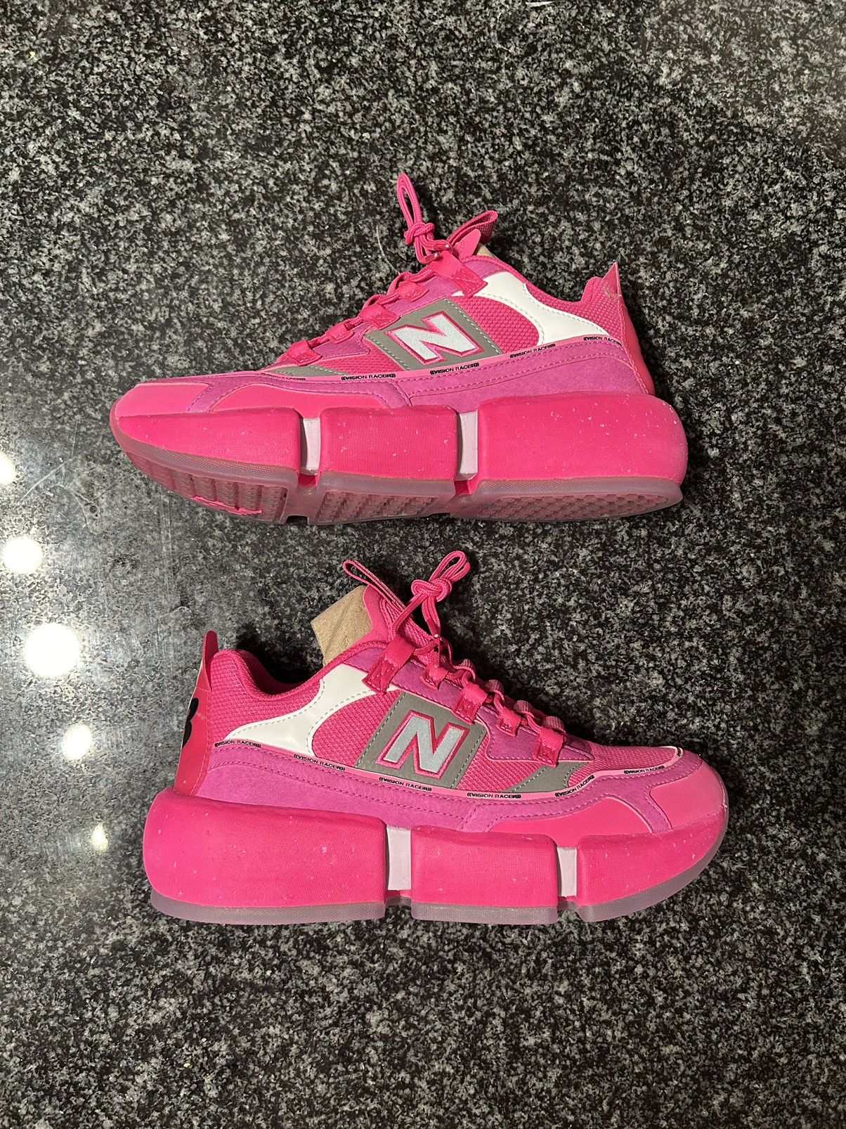 Balance New Balance X Jaden Smith Vision Racer Peony T-Shirts, Hoodie, Sweatshirt | AU16VibeMintTees.com