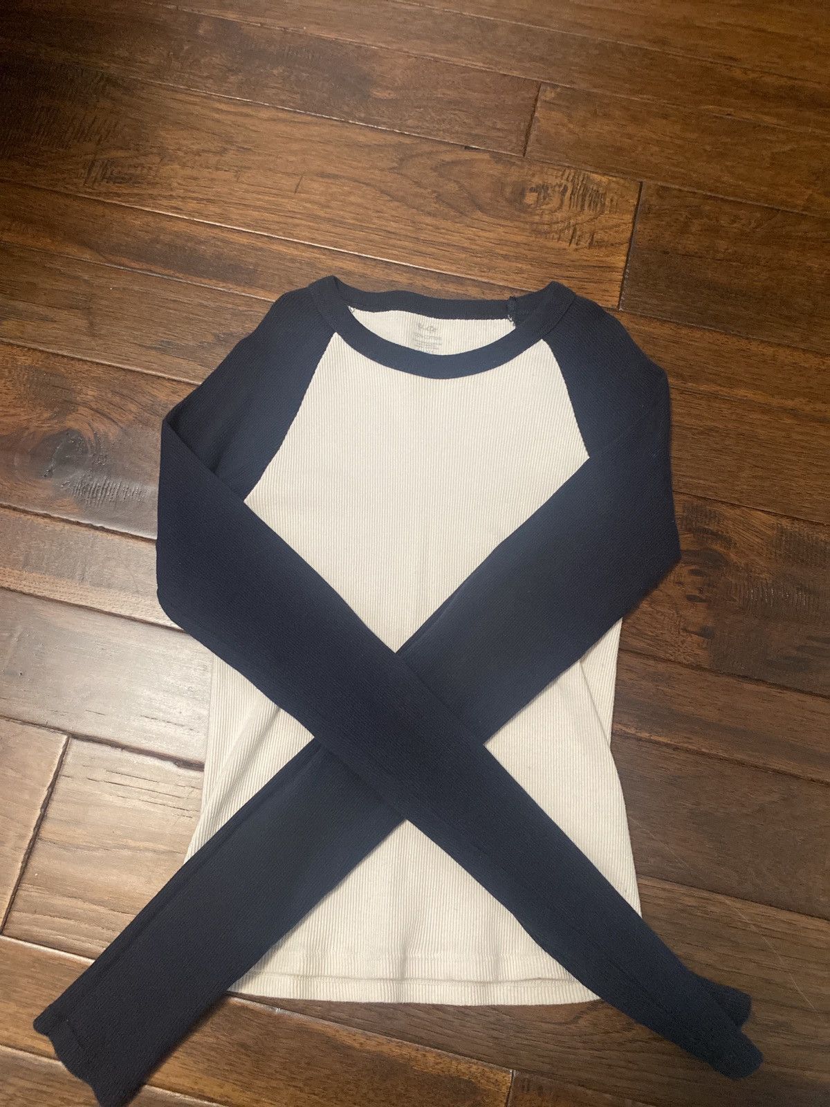 Melville Brandy Melville Baseball Tee Hoodie, Sweatshirt | FlexRushtees.com