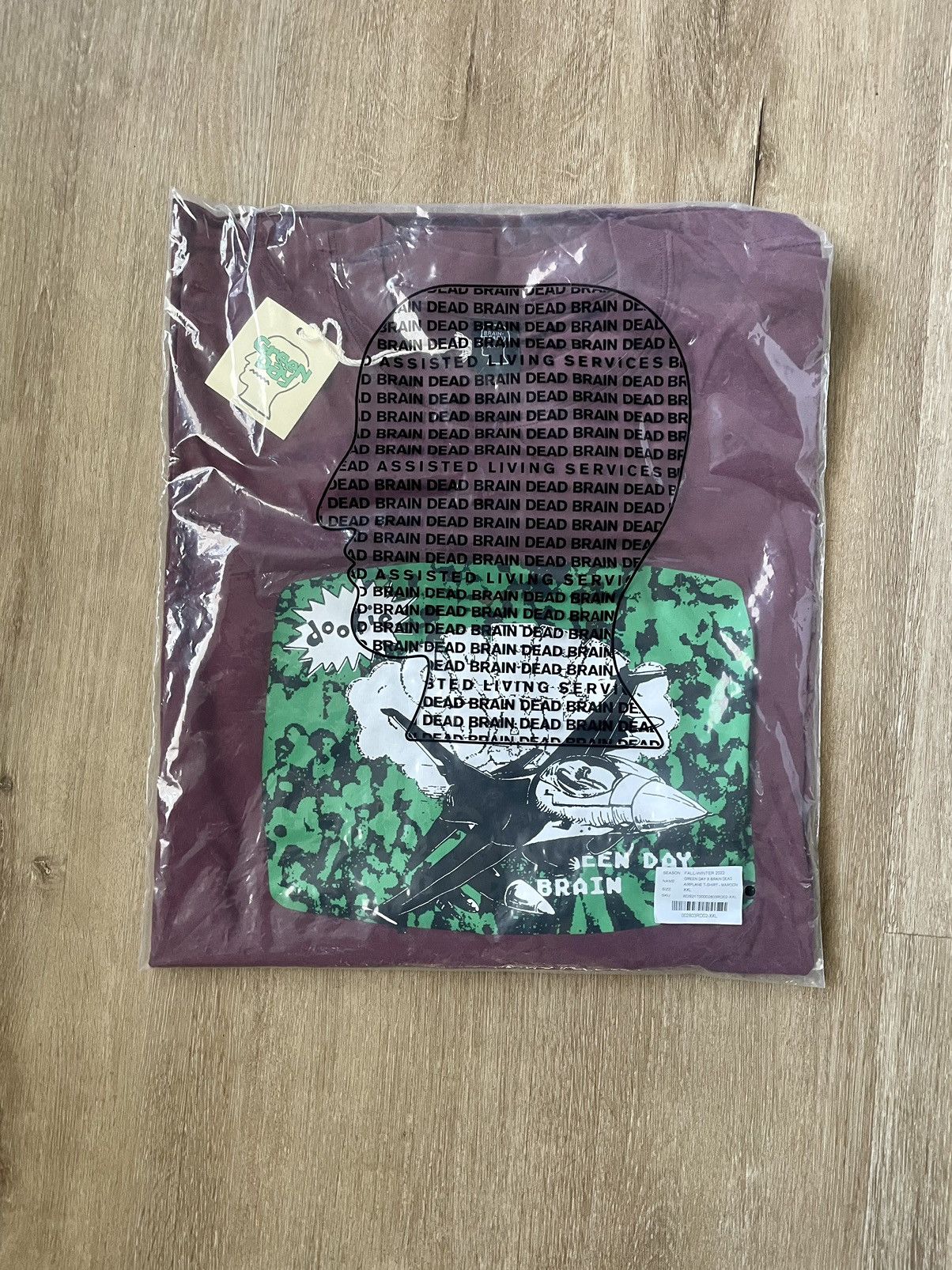 Green Day Airplane T Shirt Maroon Xxl Hoodie, Sweatshirt | AU16VibeMintTees.com