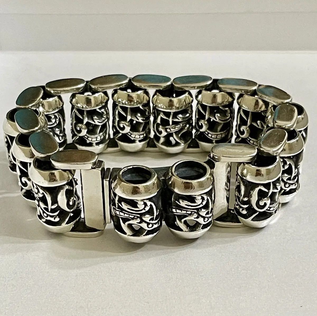Chrome Hearts Vintage 2000 Chrome Hearts Roller Celtics Bracelet T-Shirts, Hoodie, Sweatshirt | FlexRushtees.com