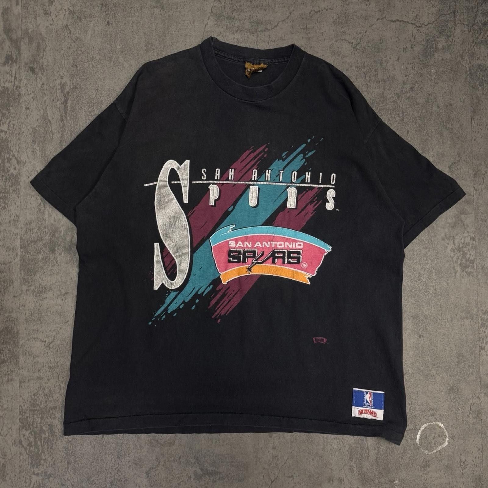 Nutmeg 90s San Antonio Spurs L T-Shirts, Hoodie, Sweatshirt | FlexRushtees.com