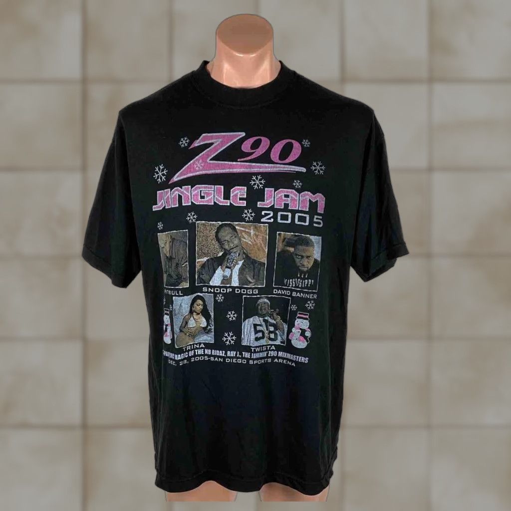 Vintage Vtg 2005 Jammin Z90 Jingle Jam Tour Rap Tee Snoop Dogg Pitbull Ray J San Diego Hoodie, Sweatshirt | FlexRushtees.com