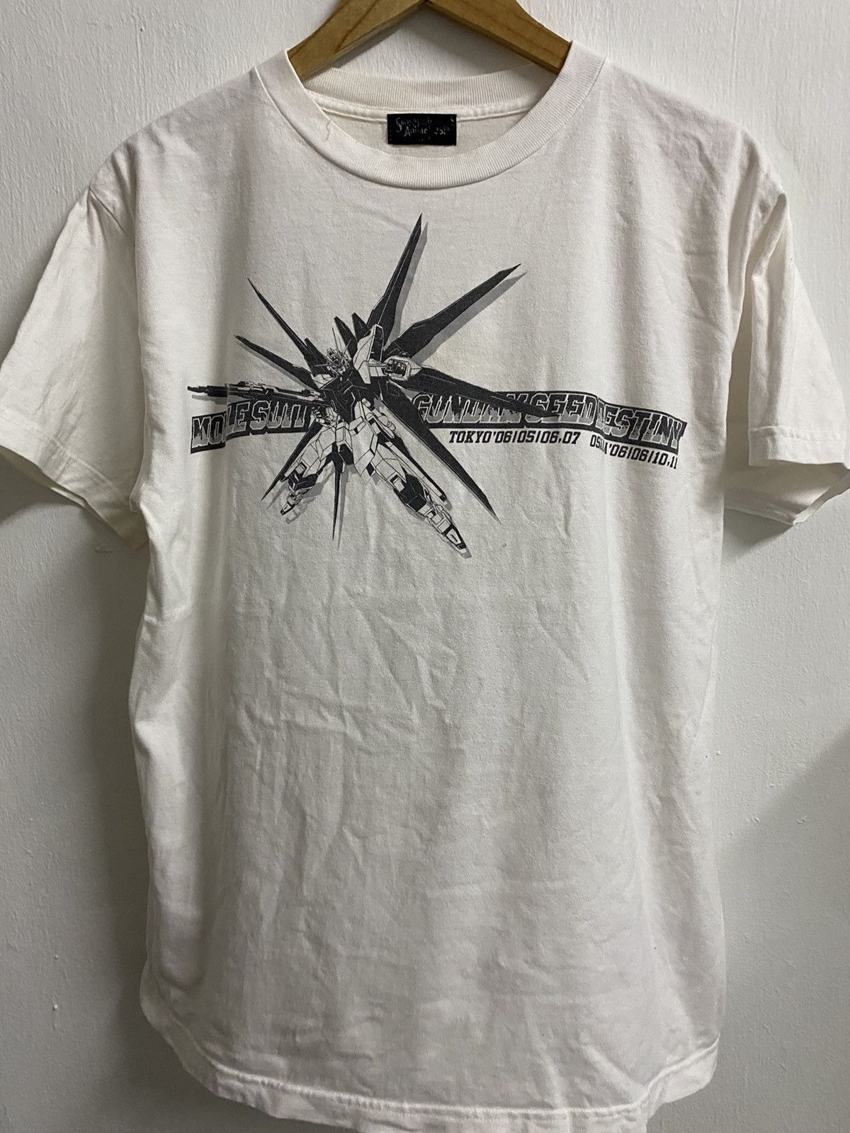 Anime Vintage Gundam Seed Destiny Kira Yamato T-Shirts, Hoodie, Sweatshirt | FlexRushtees.com